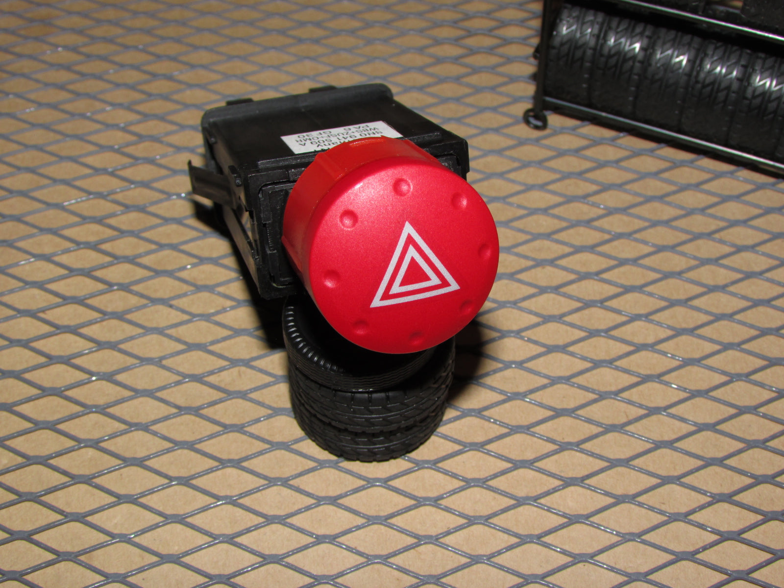 99 00 01 02 03 04 05 06 Audi TT OEM Hazard Light Switch