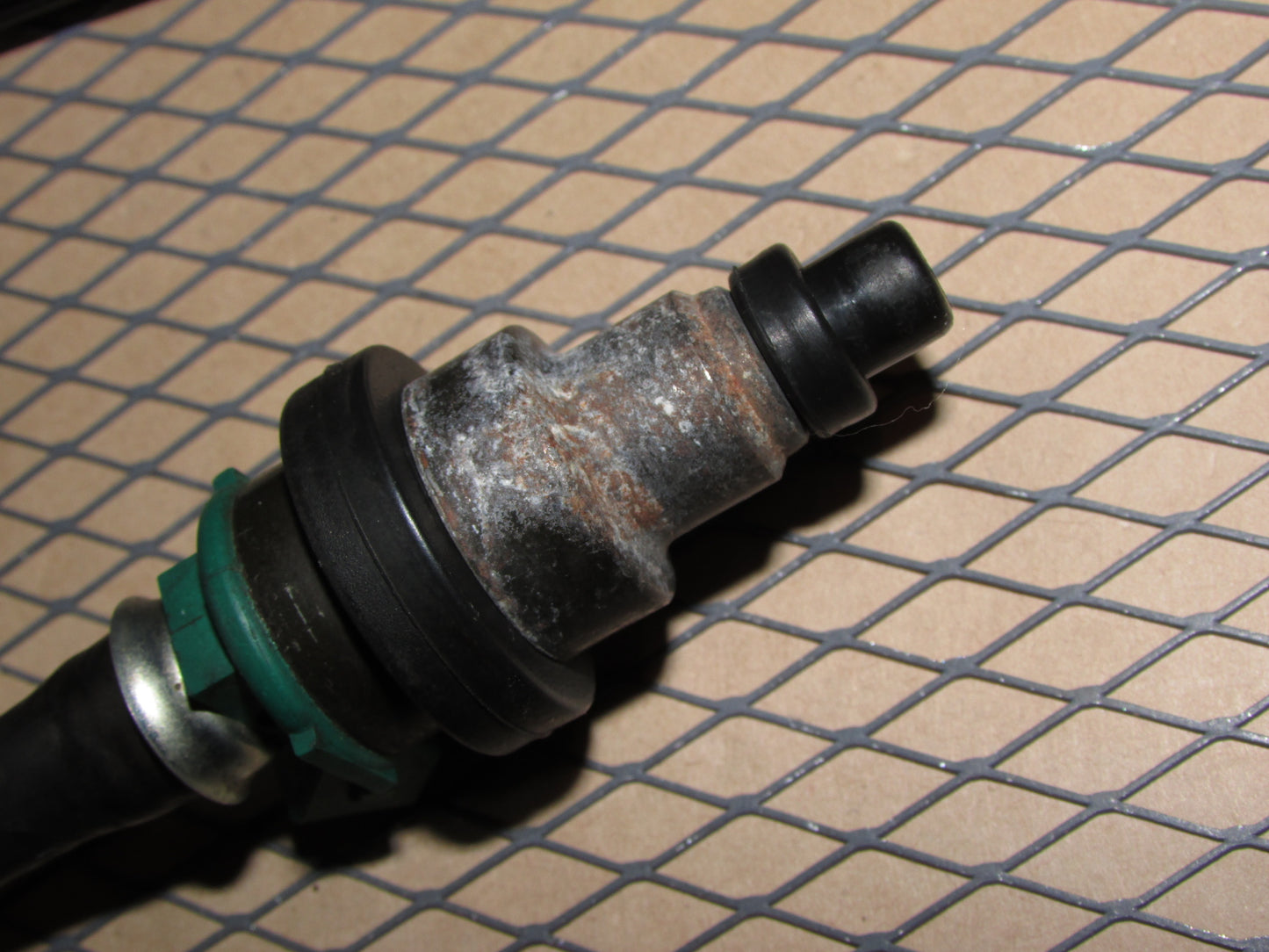 83 84 85 86 87 88 89 90 91 Volkswagen Vanagon OEM Fuel Injector & Hose