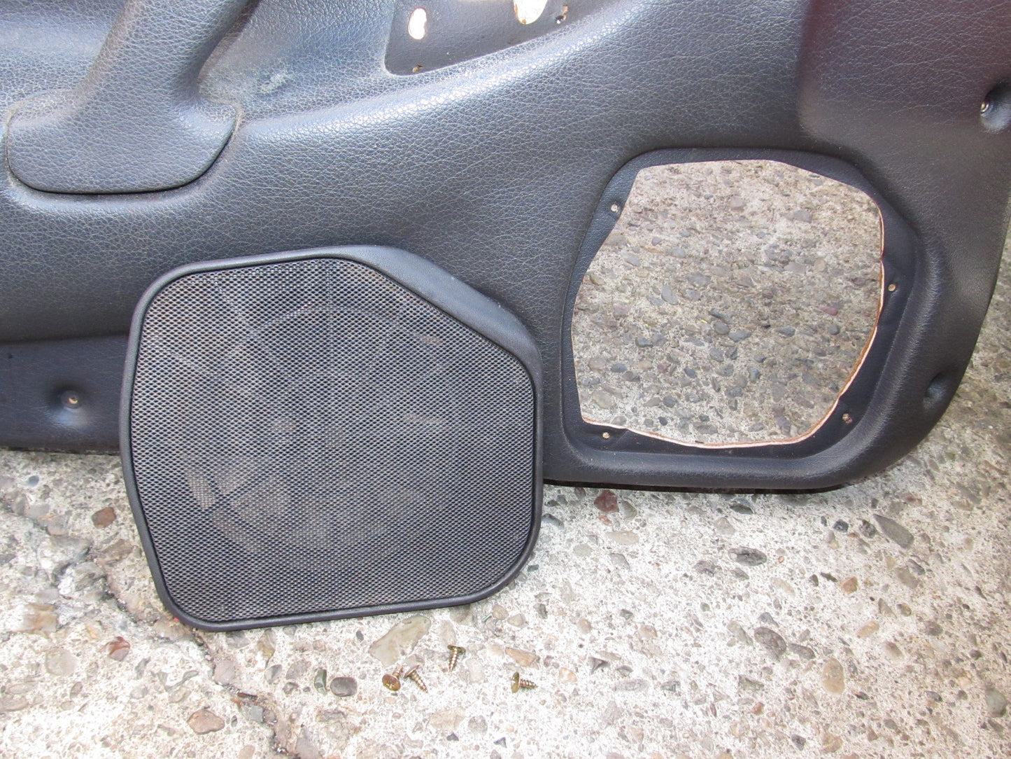94 95 96 97 Mitsubishi 3000GT OEM Front Door Panel Speaker Grille Cover - Left