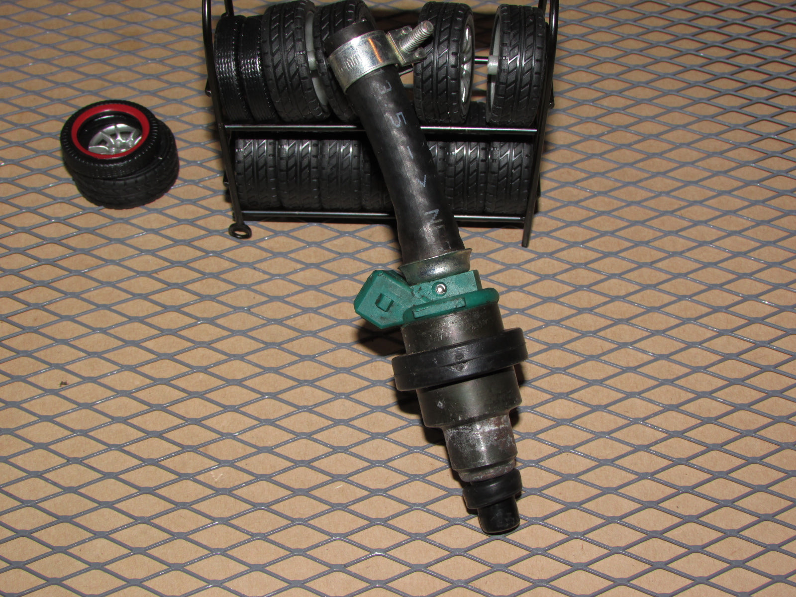 83 84 85 86 87 88 89 90 91 Volkswagen Vanagon OEM Fuel Injector & Hose