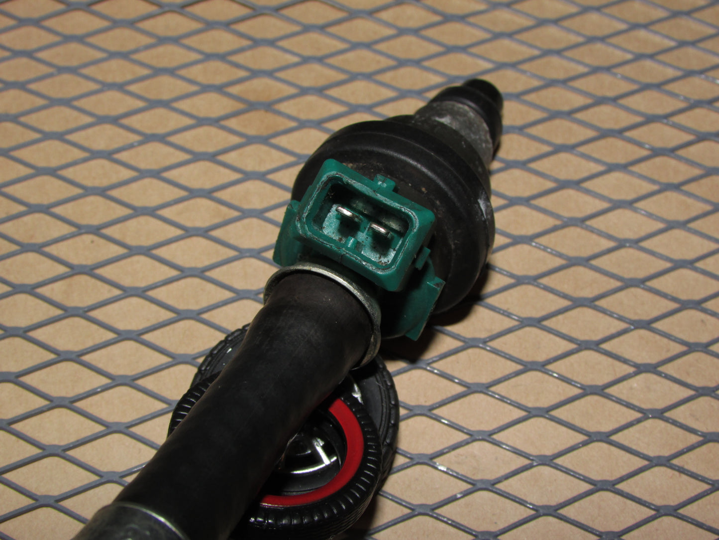 83 84 85 86 87 88 89 90 91 Volkswagen Vanagon OEM Fuel Injector & Hose