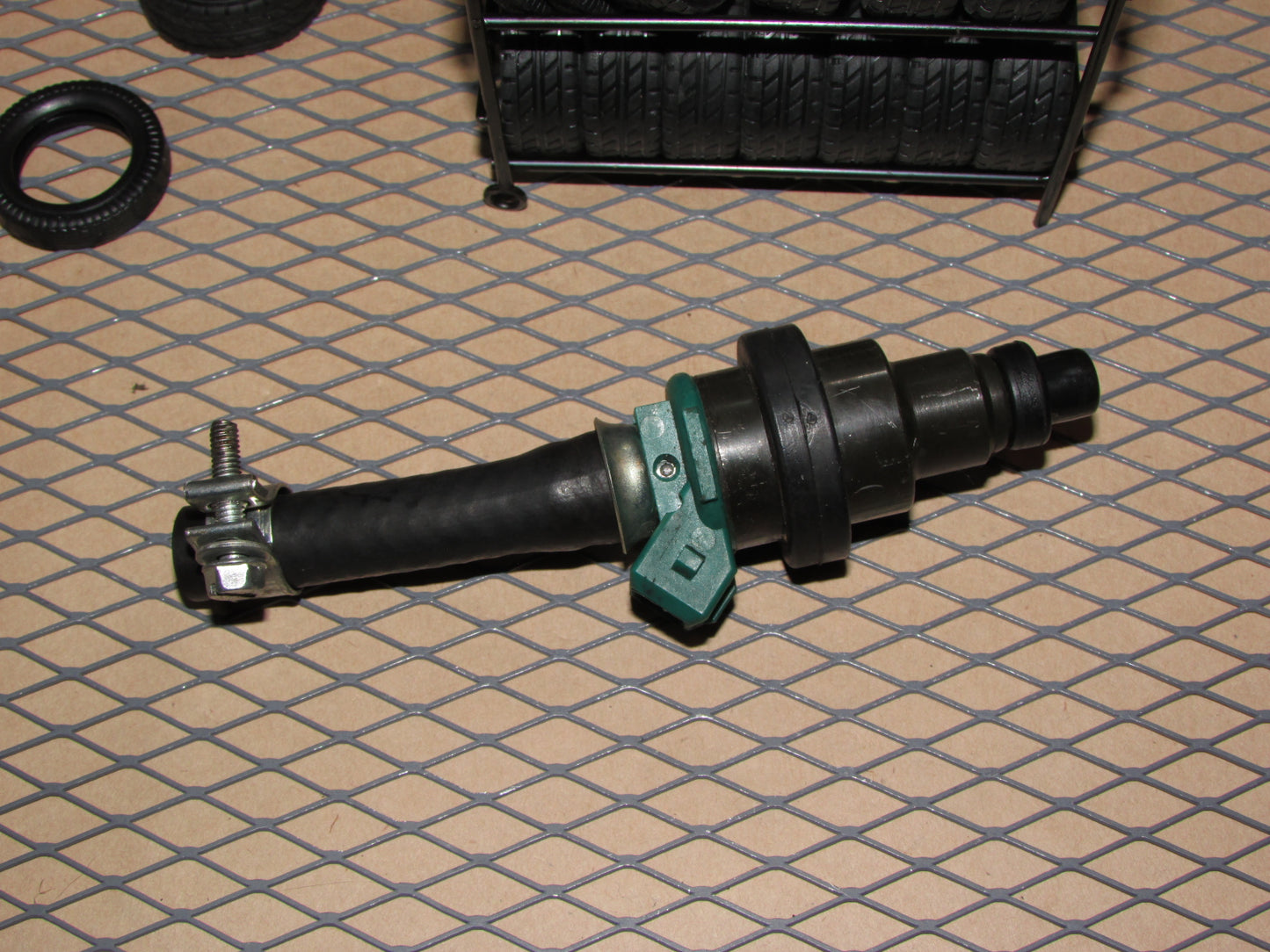 83 84 85 86 87 88 89 90 91 Volkswagen Vanagon OEM Fuel Injector & Hose