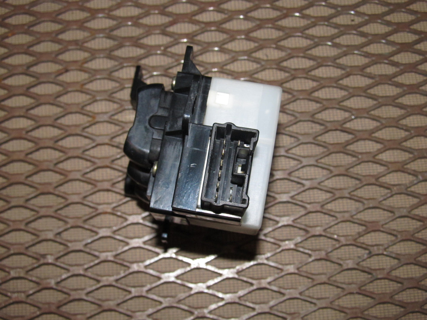 94 95 96 97 Mitsubishi 3000GT OEM Window & Door Lock Switch - Left