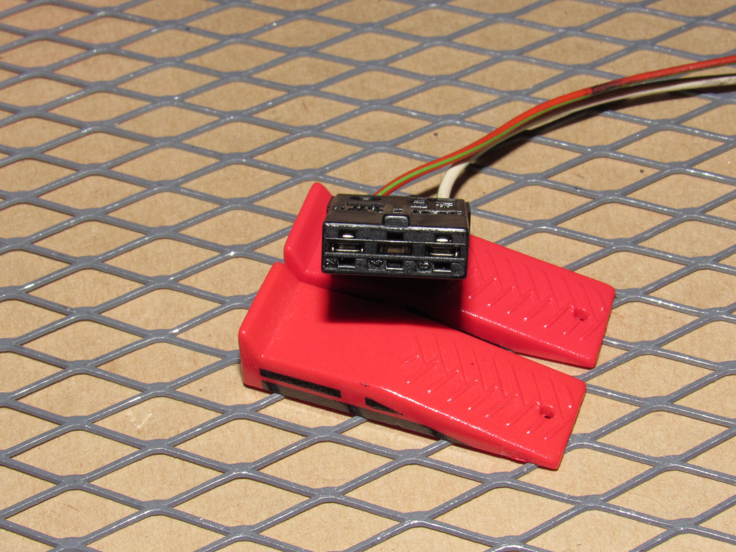 97-04 Mercedes SLK 230 OEM Rear Wheel Release Tow Switch Pigtail Harness