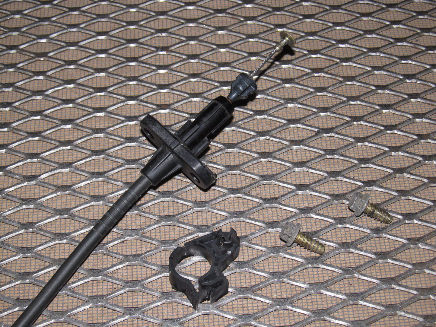 99-04 Ford Mustang 3.8L V6 OEM A/T Throttle Cable