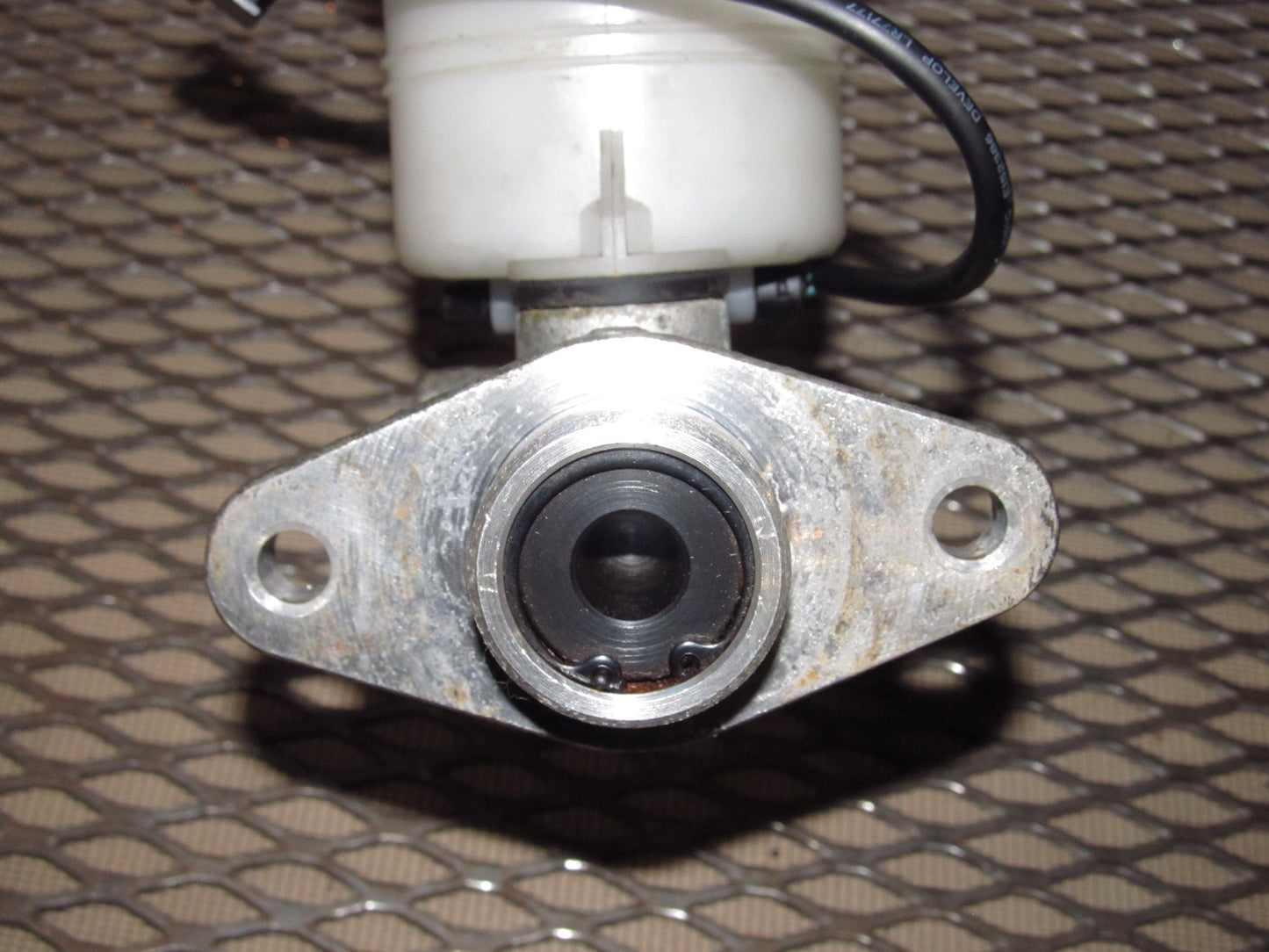 94 95 96 97 Mitsubishi 3000GT OEM Brake Master Cylinder