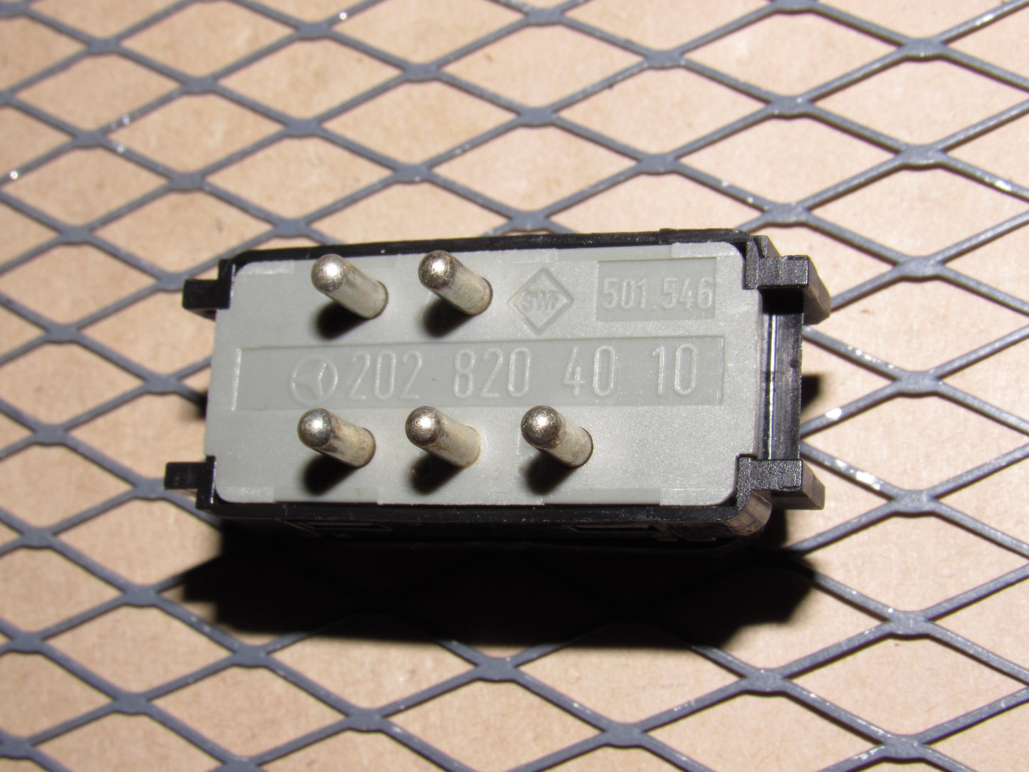 94 95 Mercedes S600 OEM Dash Central Power Door Lock Switch