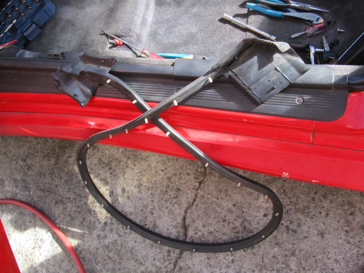 94 95 Mitsubishi 3000GT OEM Door Rubber Seal Weather Stripping - Left
