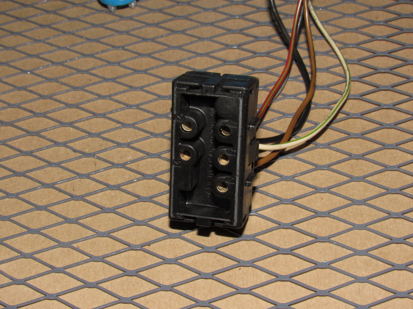 94 95 Mercedes S600 OEM Dash Central Power Door Lock Switch Pigtail Harness