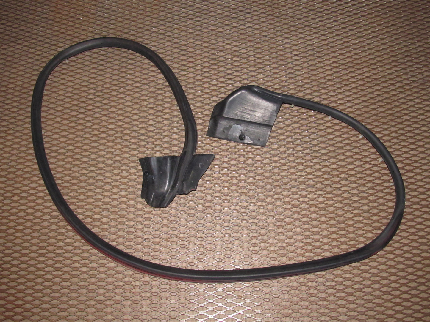 94 95 Mitsubishi 3000GT OEM Door Rubber Seal Weather Stripping - Left