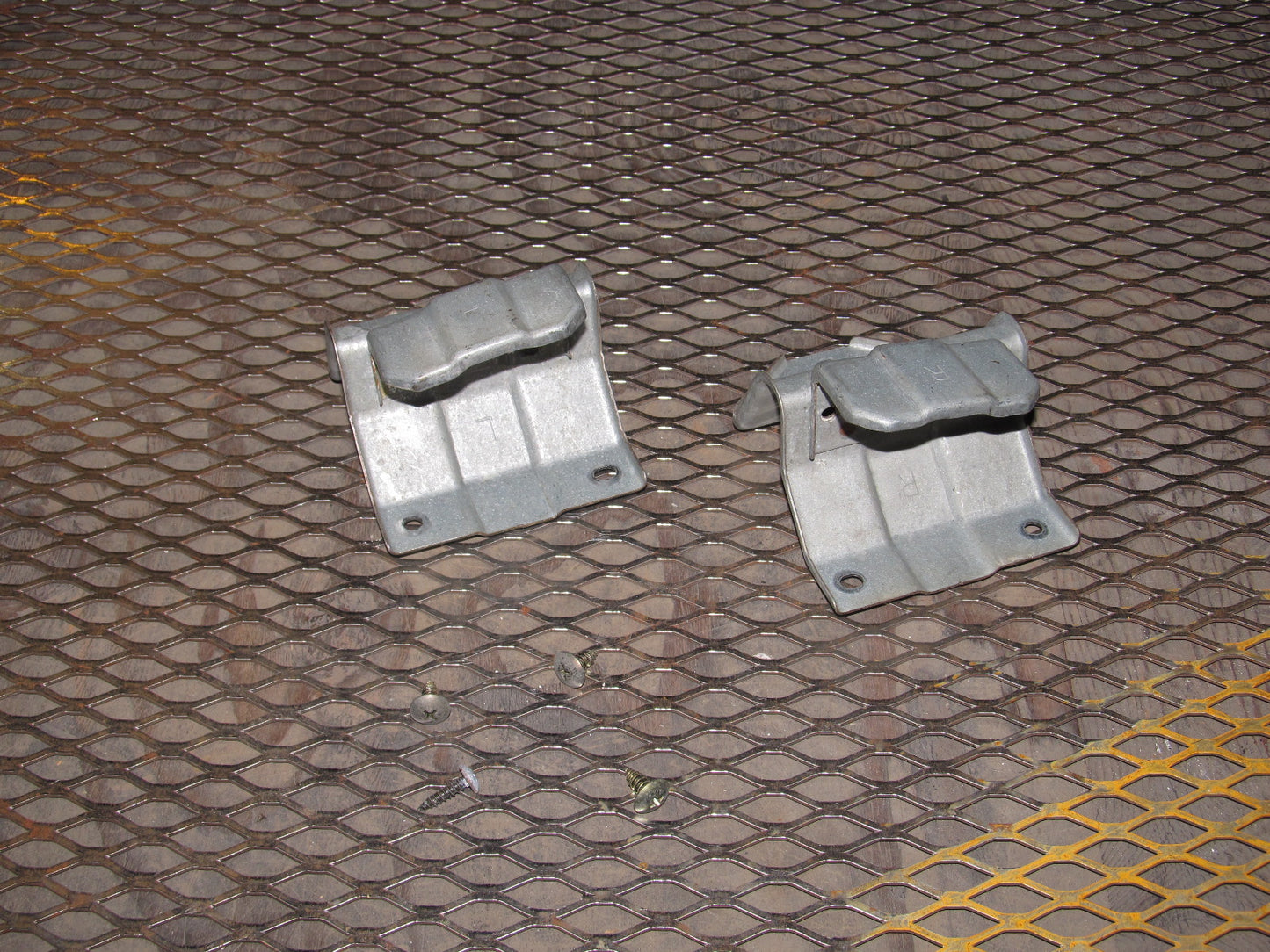 88 89 90 91 Honda CRX Door Panel Mounting Bracket Set