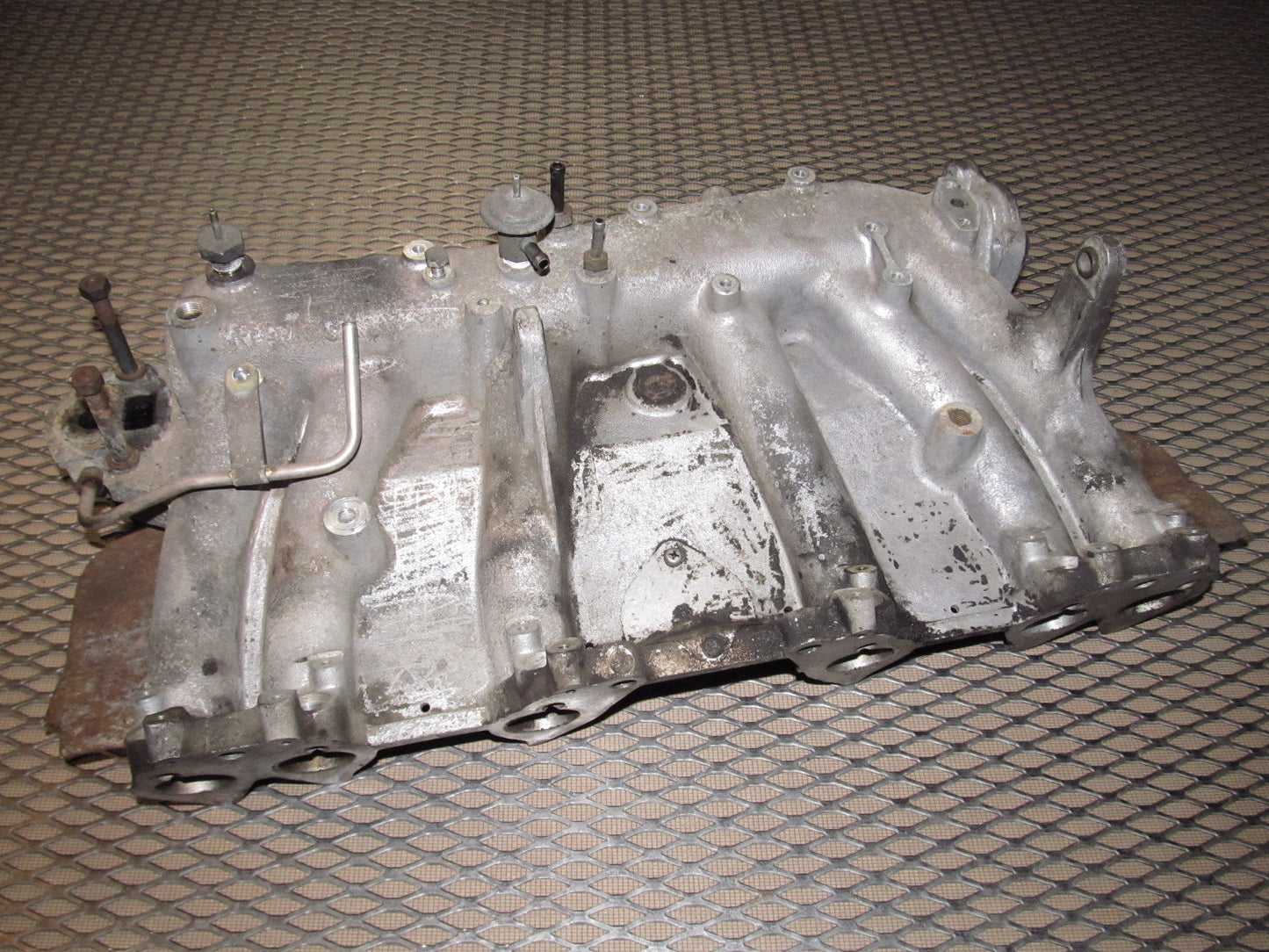 79 80 Datsun 280zx OEM Intake Manifold - 2.8L I6