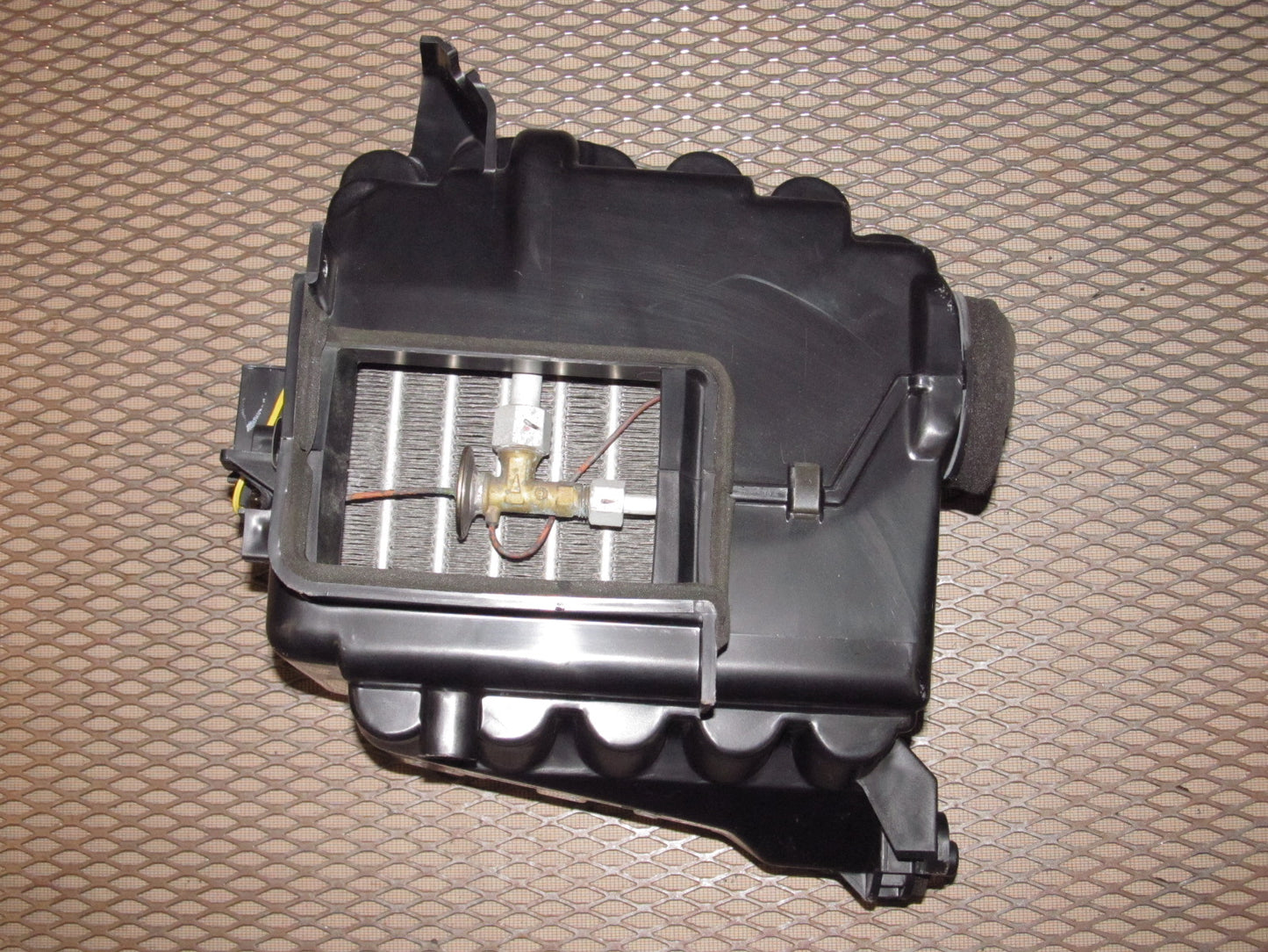 94 95 96 97 Mitsubishi 3000GT OEM A/C Evaporator Core & Box