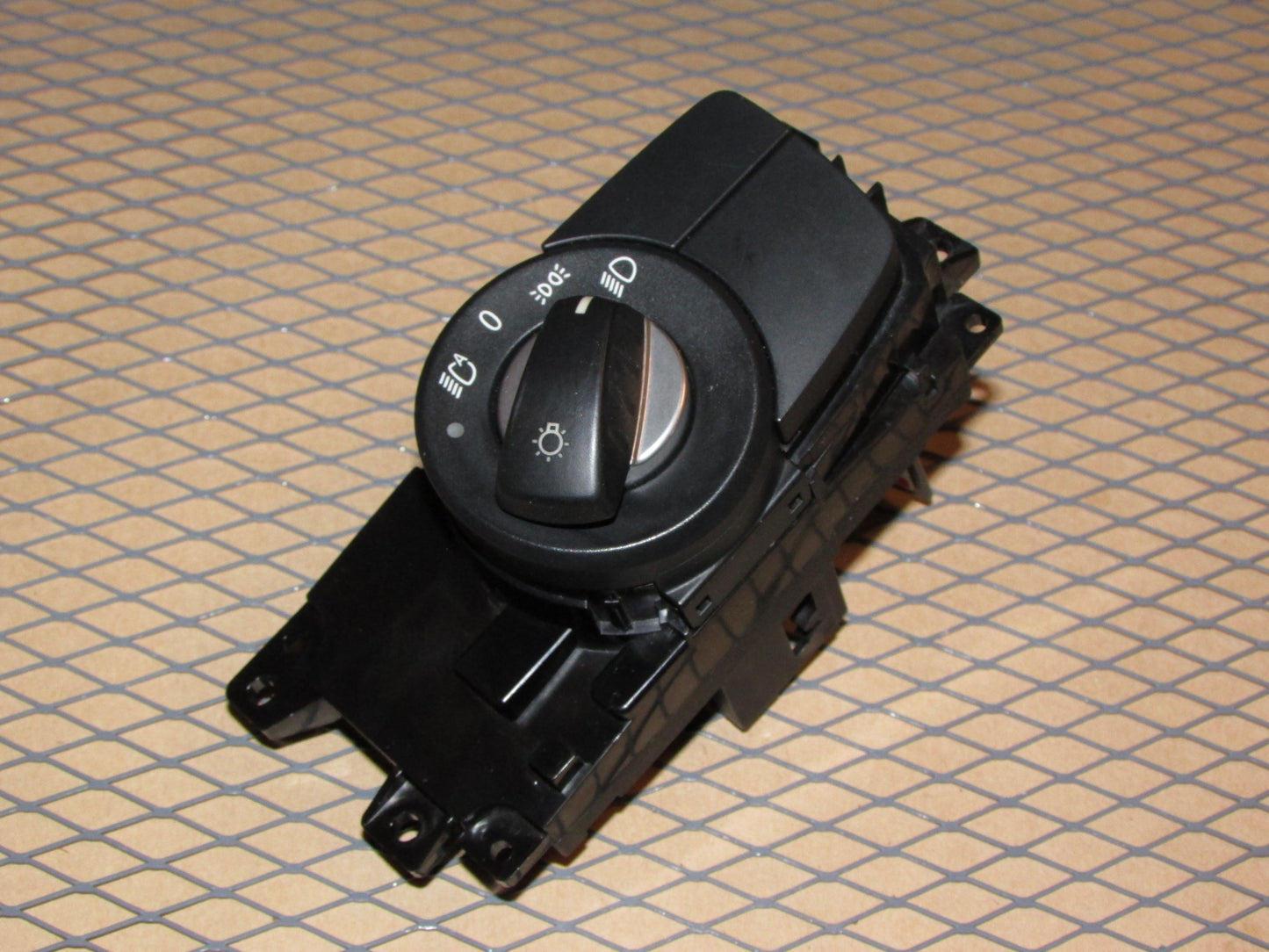 09 10 11 12 13 14 15 16 BMW Z4 OEM Headlight Switch