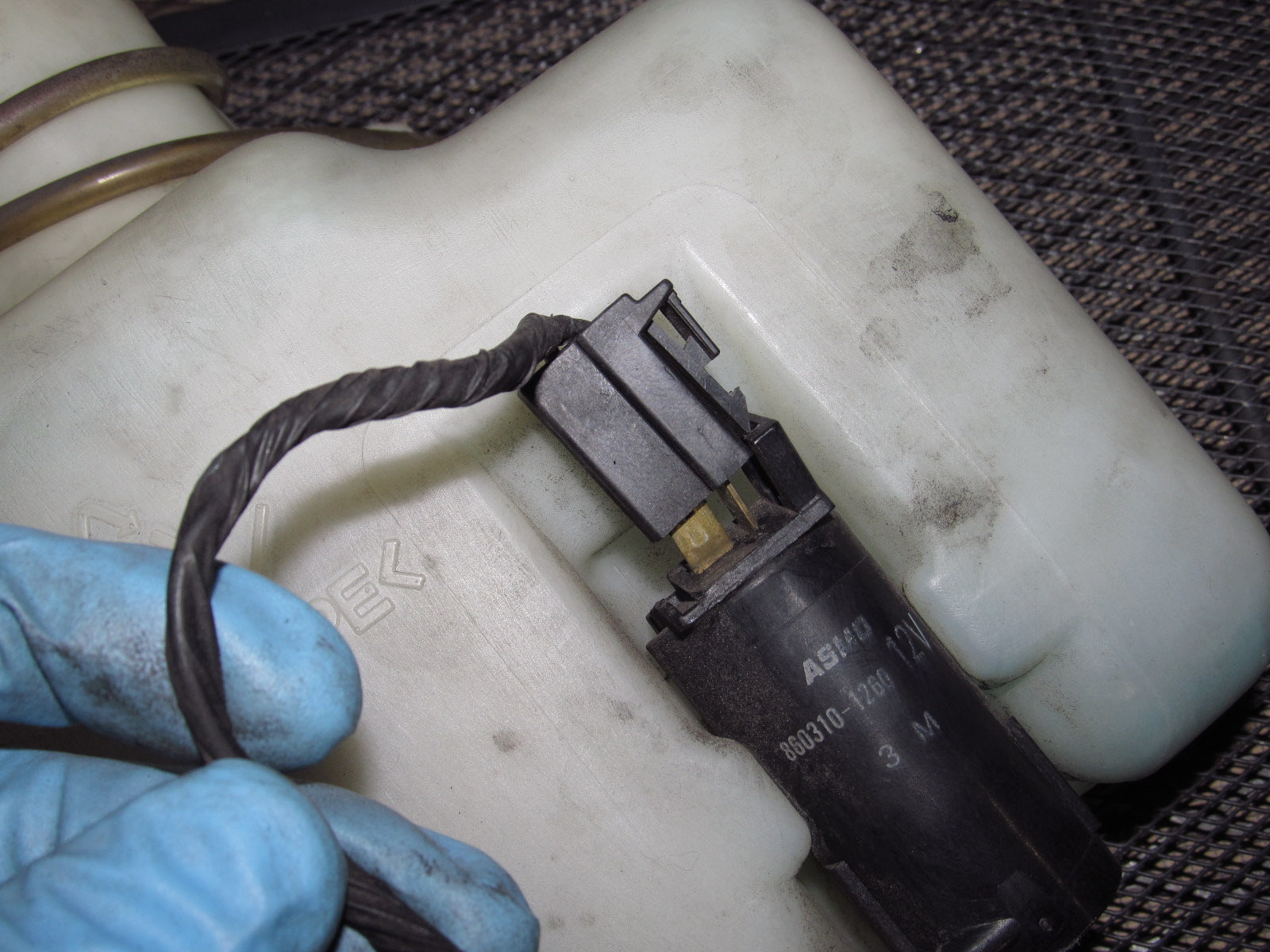 9093 Mazda Miata OEM Wiper Washer Pump Pigtail Harness