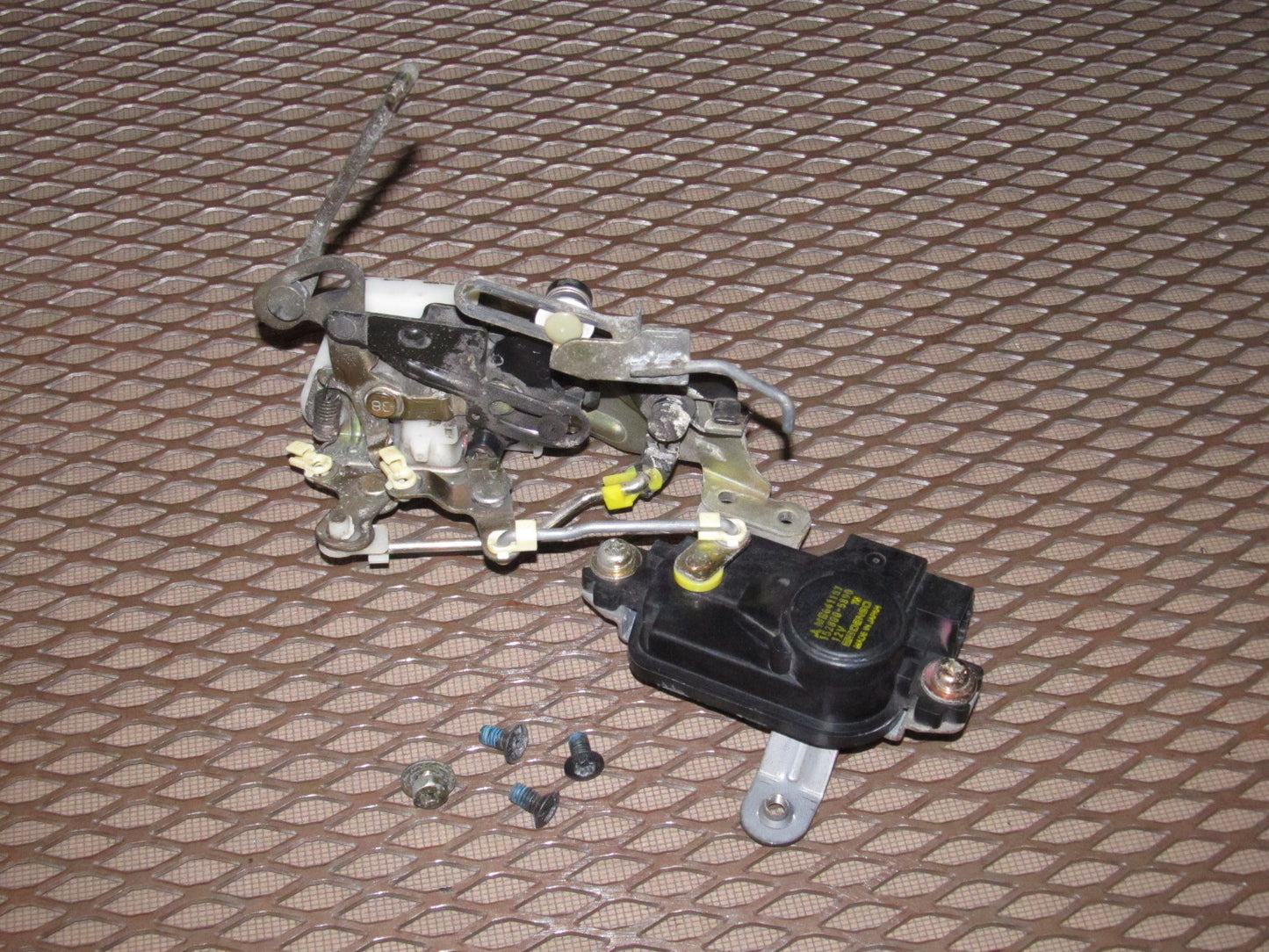 94 95 96 97 Mitsubishi 3000GT OEM Door Latch & Actuator - Left