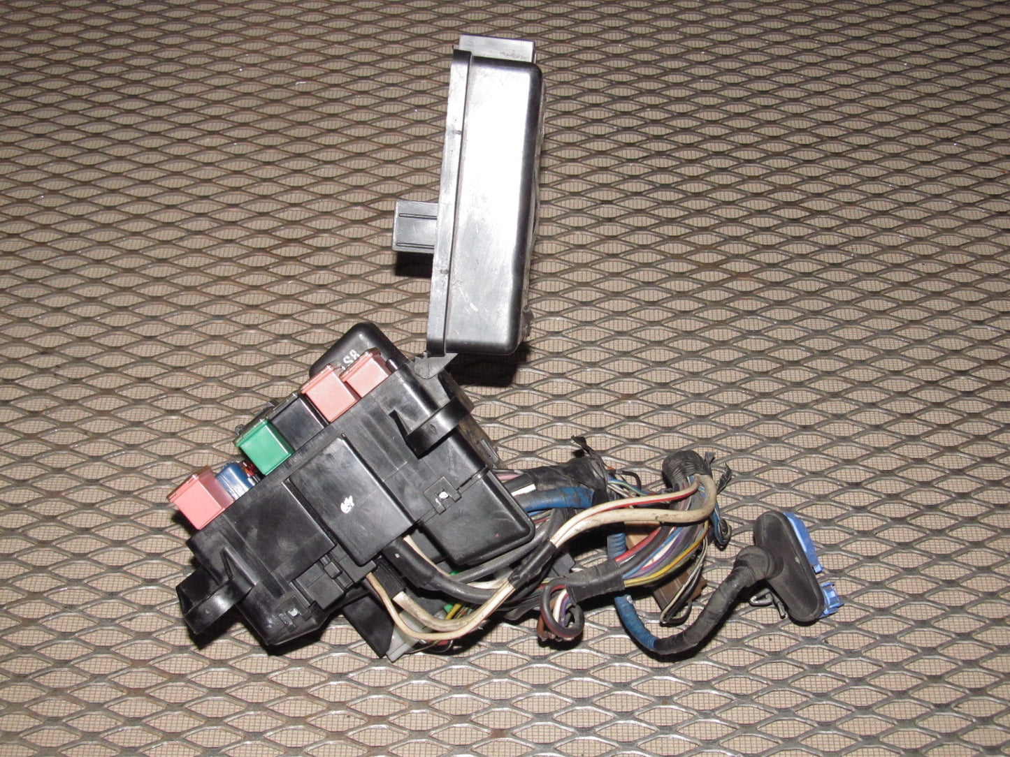 90-93 Mazda Miata OEM Engine Fuse Box