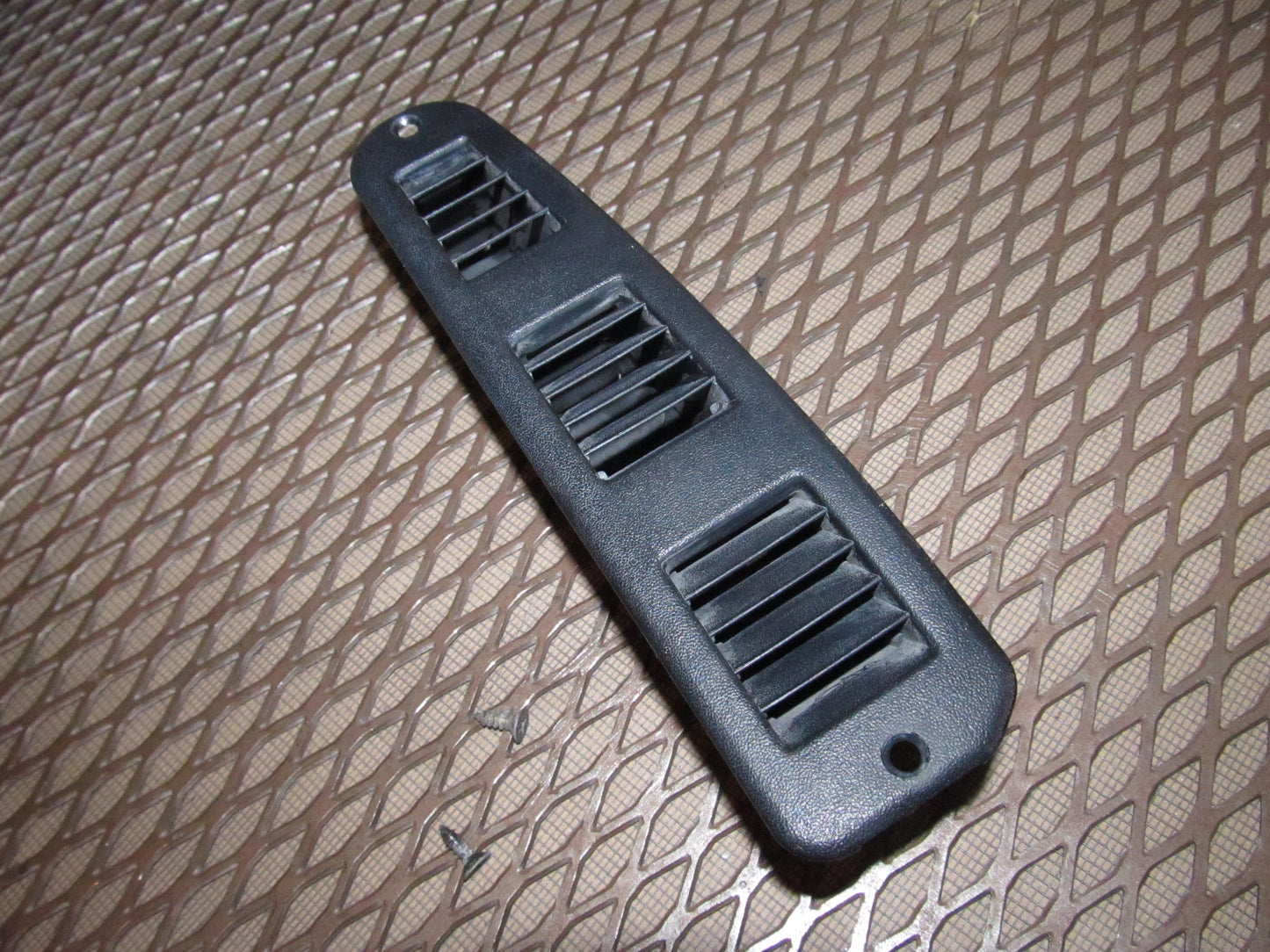 94 95 96 97 Mitsubishi 3000GT OEM Front Door Jamb Air Vent - Left