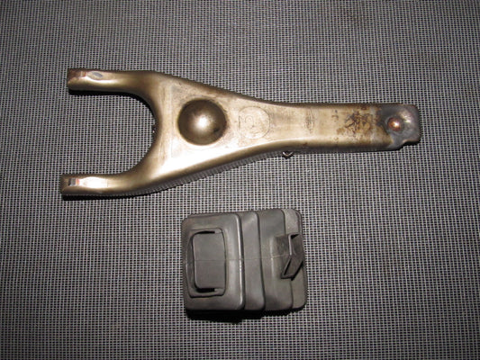 94 95 96 97 98 99 Toyota Celica OEM 2.2L Clutch Fork - M/T