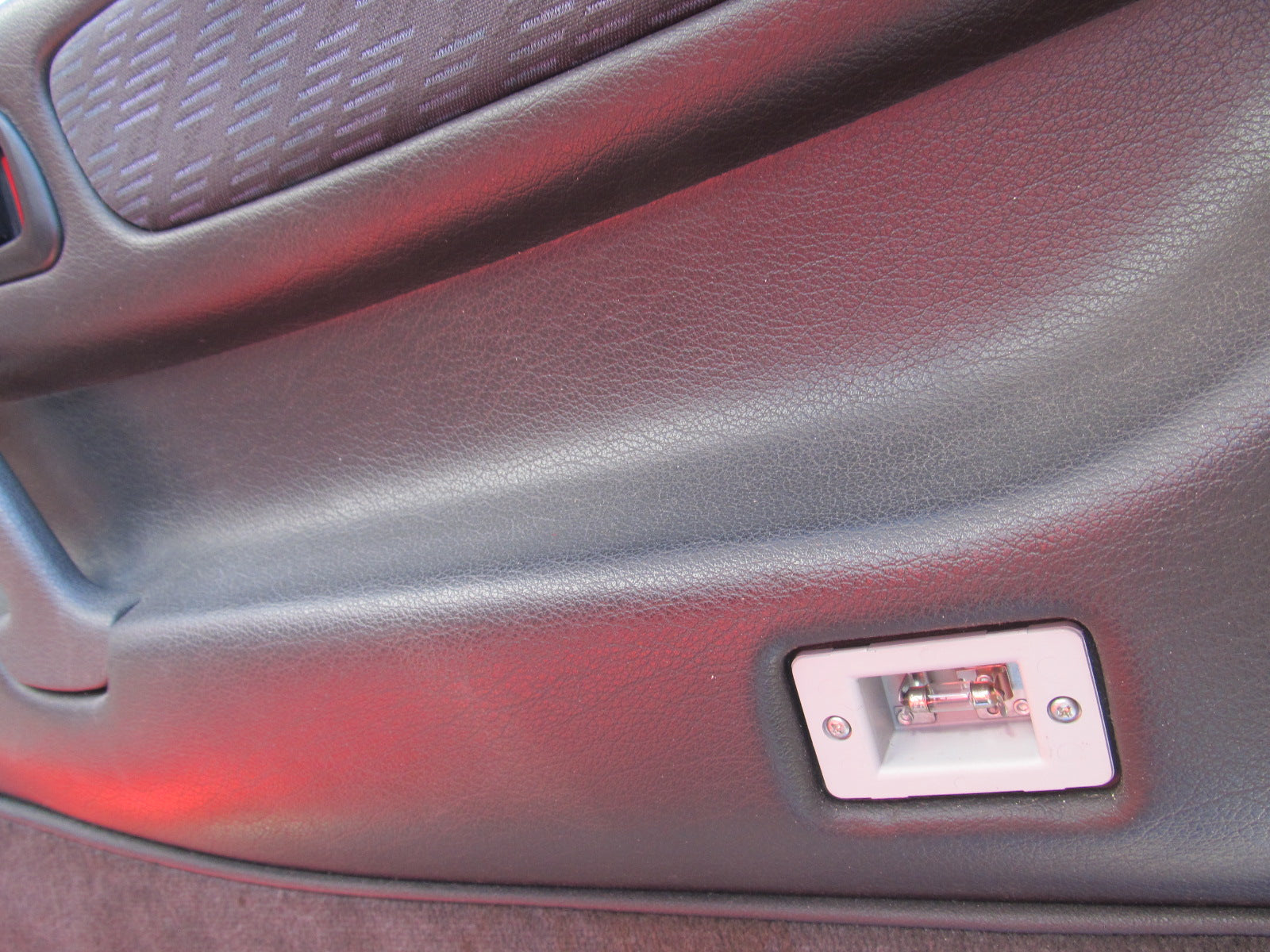 94 95 96 97 Mitsubishi 3000GT OEM Door Courtesy Light - Right
