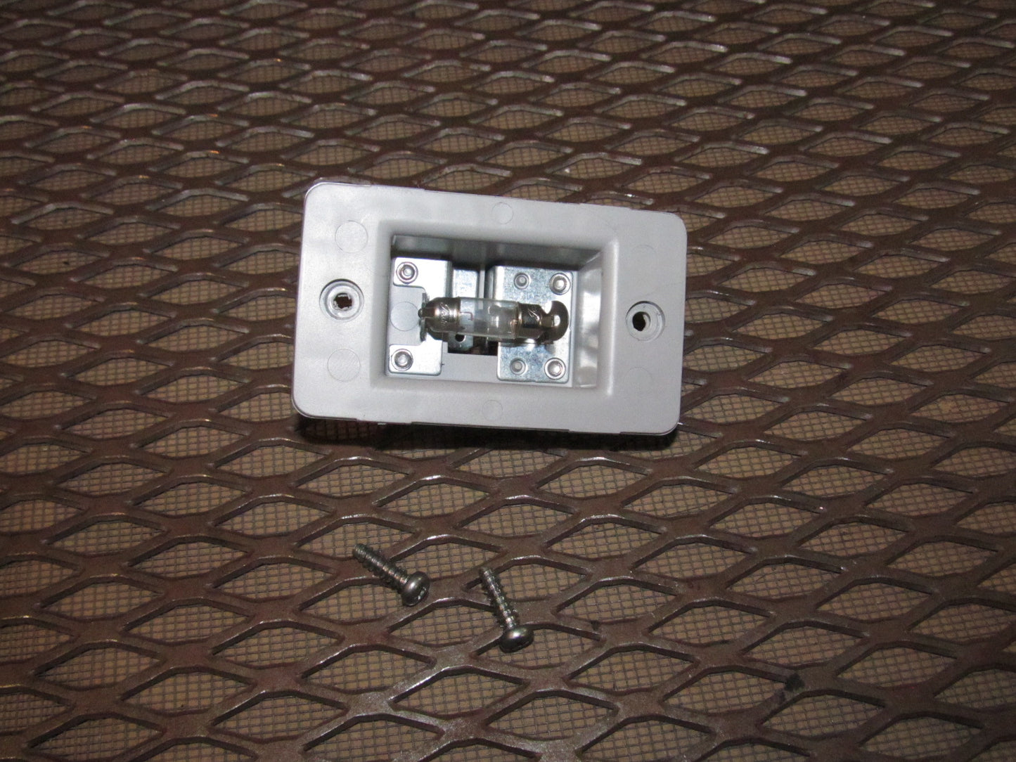 94 95 96 97 Mitsubishi 3000GT OEM Door Courtesy Light - Right