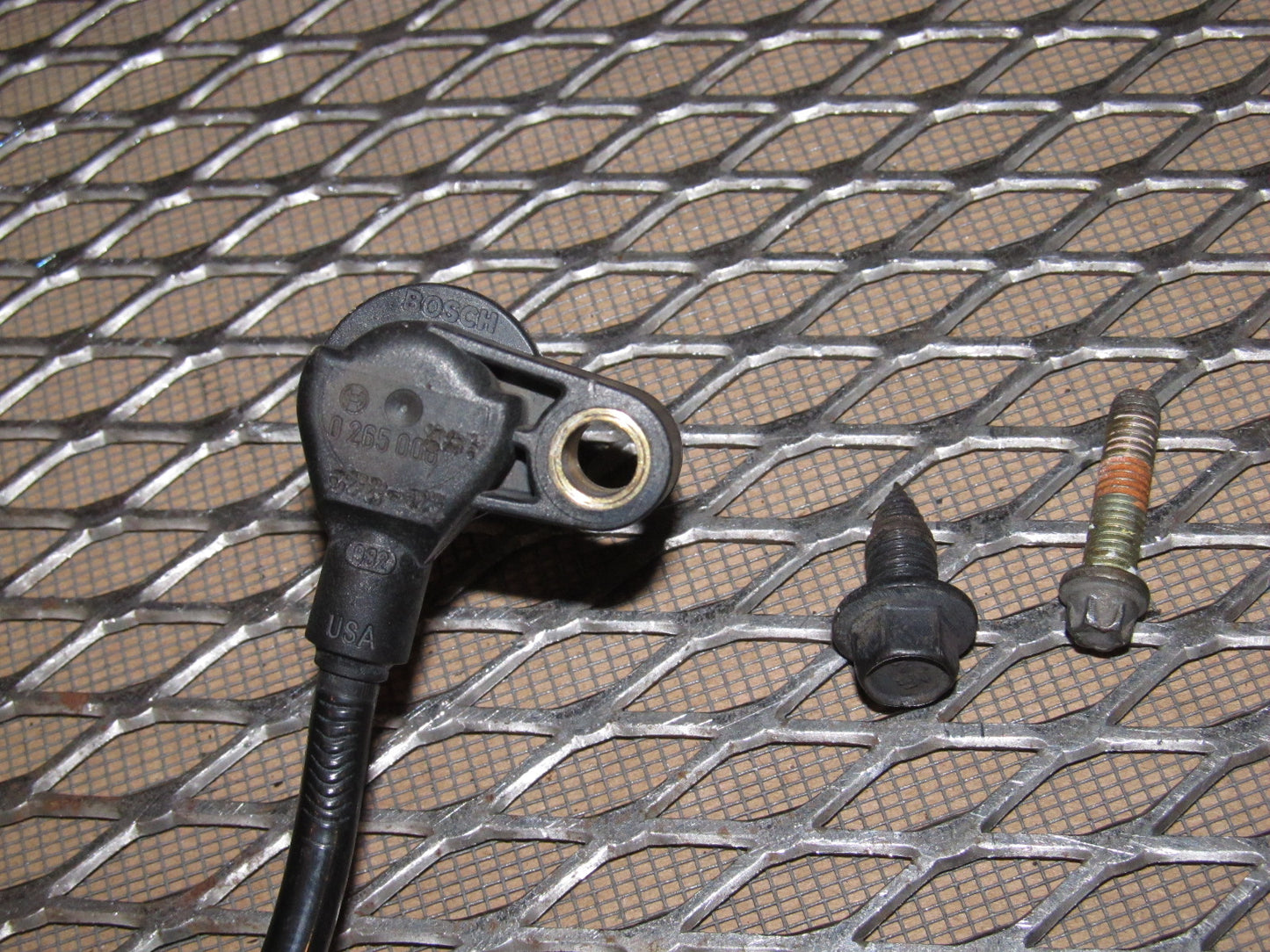 99-04 Ford Mustang 3.8L V6 OEM Front ABS Anti Lock Brake Sensor - Right