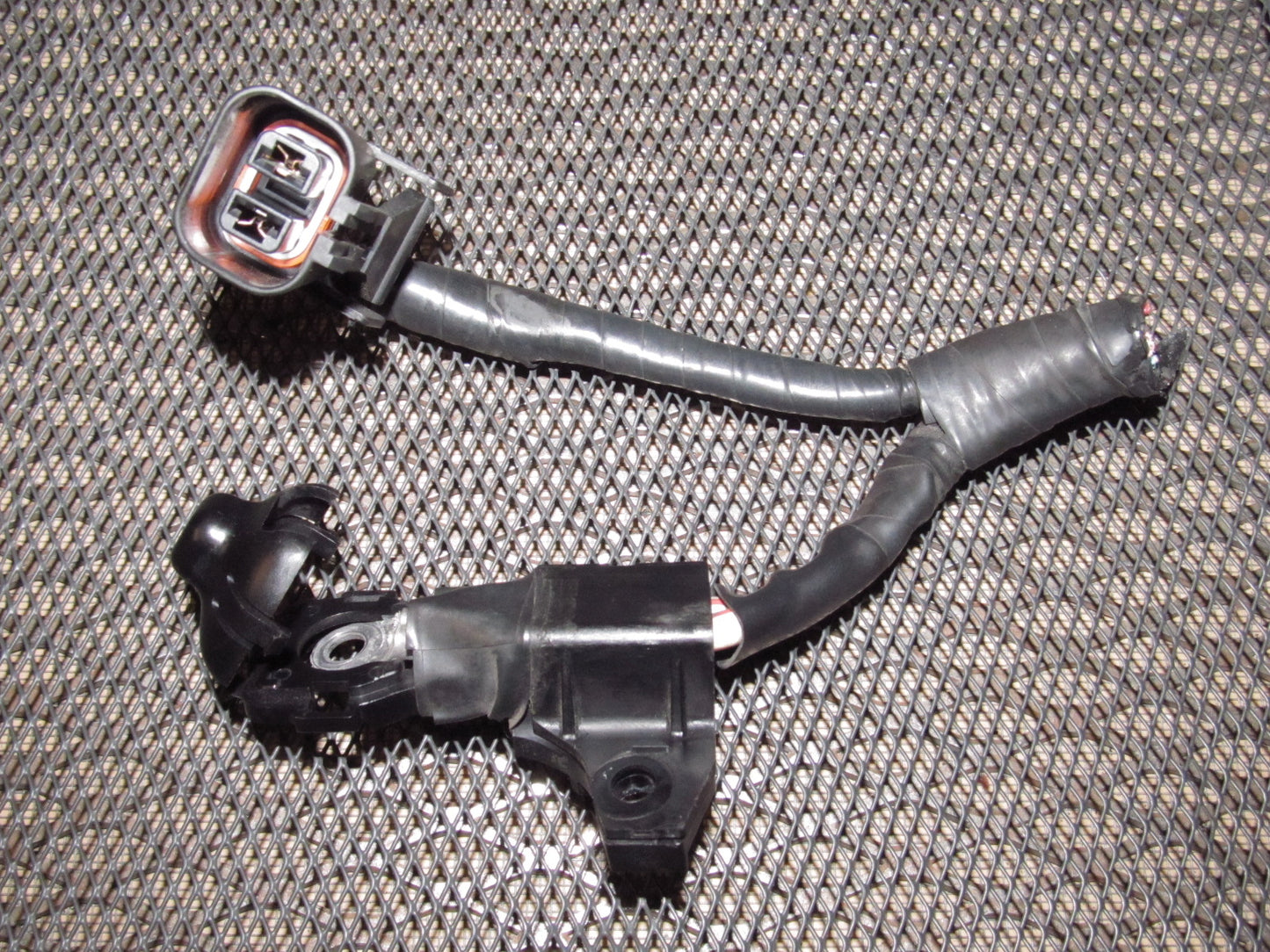 94 95 96 97 Mitsubishi 3000GT OEM Alternator Pigtail Harness - DOHC NA