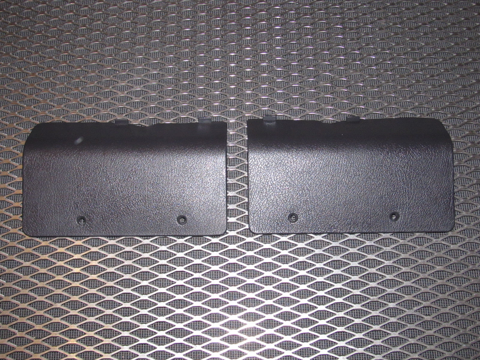 94 95 96 97 Mitsubishi 3000GT OEM Interior Trunk Panel Shock Cover