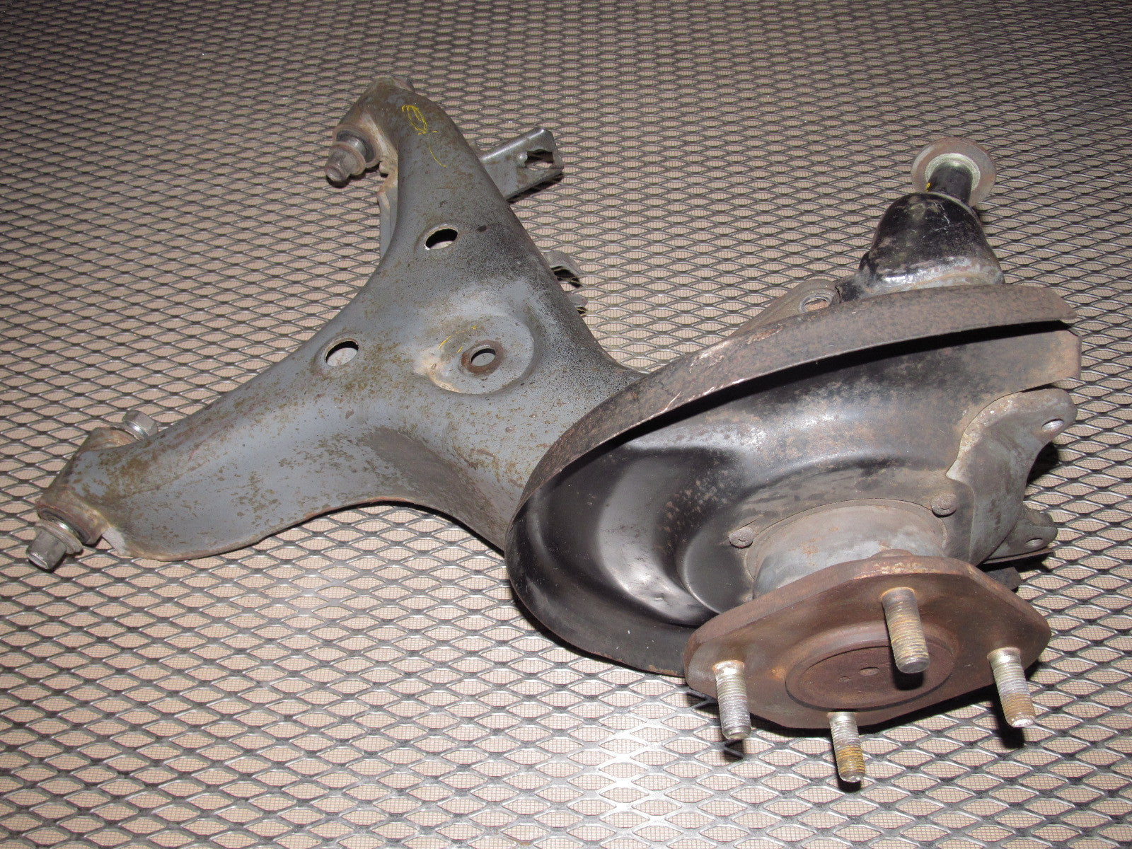 79 80 Datsun 280zx OEM Rear Spindle & Hub Assembly - Left