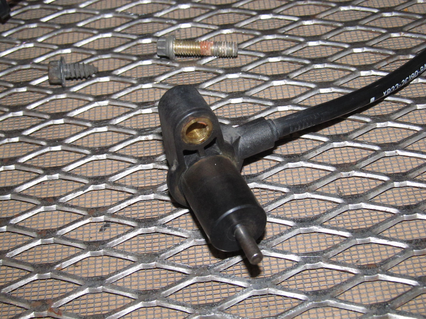 99-04 Ford Mustang 3.8L V6 OEM Rear ABS Anti Lock Brake Sensor - Right