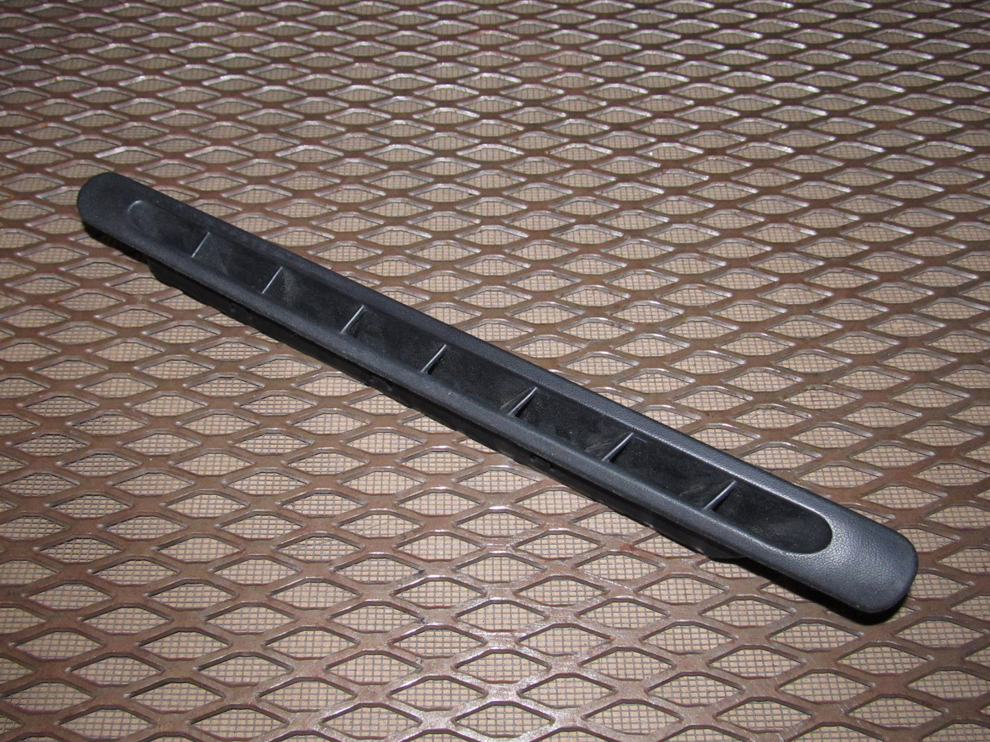 94 95 96 97 Mitsubishi 3000GT OEM Front Door Panel Window Defroster Vent - Right