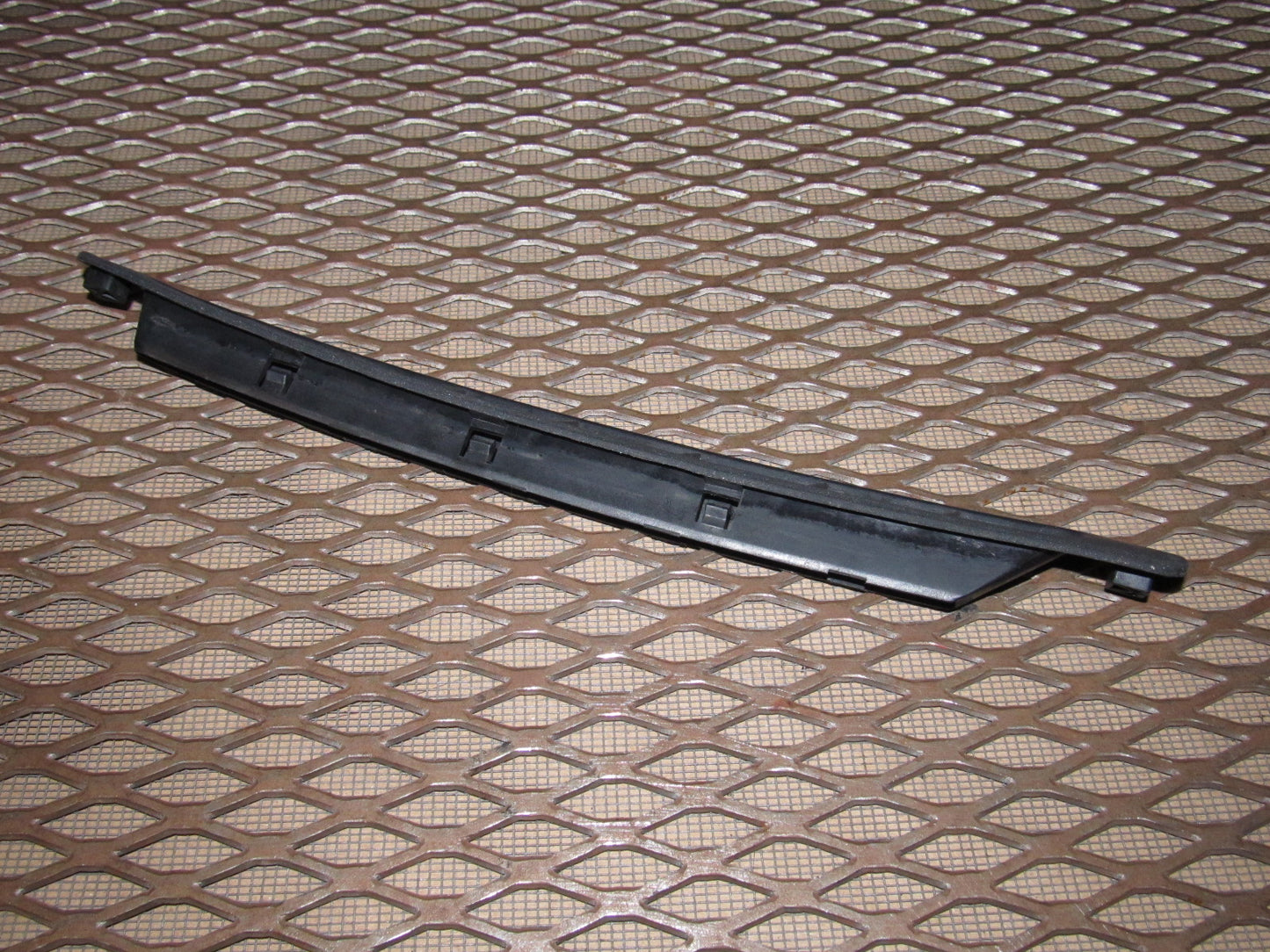 94 95 96 97 Mitsubishi 3000GT OEM Front Door Panel Window Defroster Vent - Right