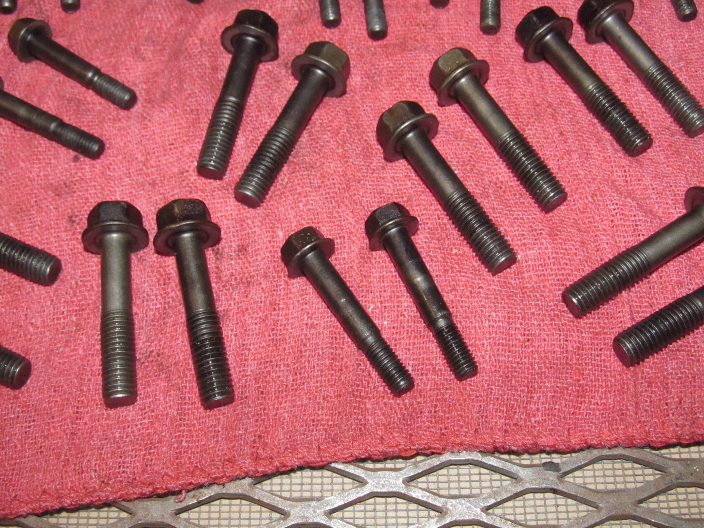 94 95 96 97 Mitsubishi 3000GT OEM Engine Camshaft Bearing Cap Bolt - DOHC NA