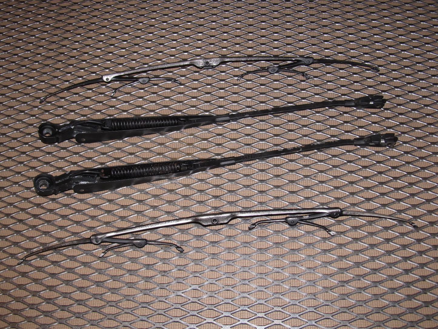84 85 Mazda RX7 OEM Front Wiper Arm Set