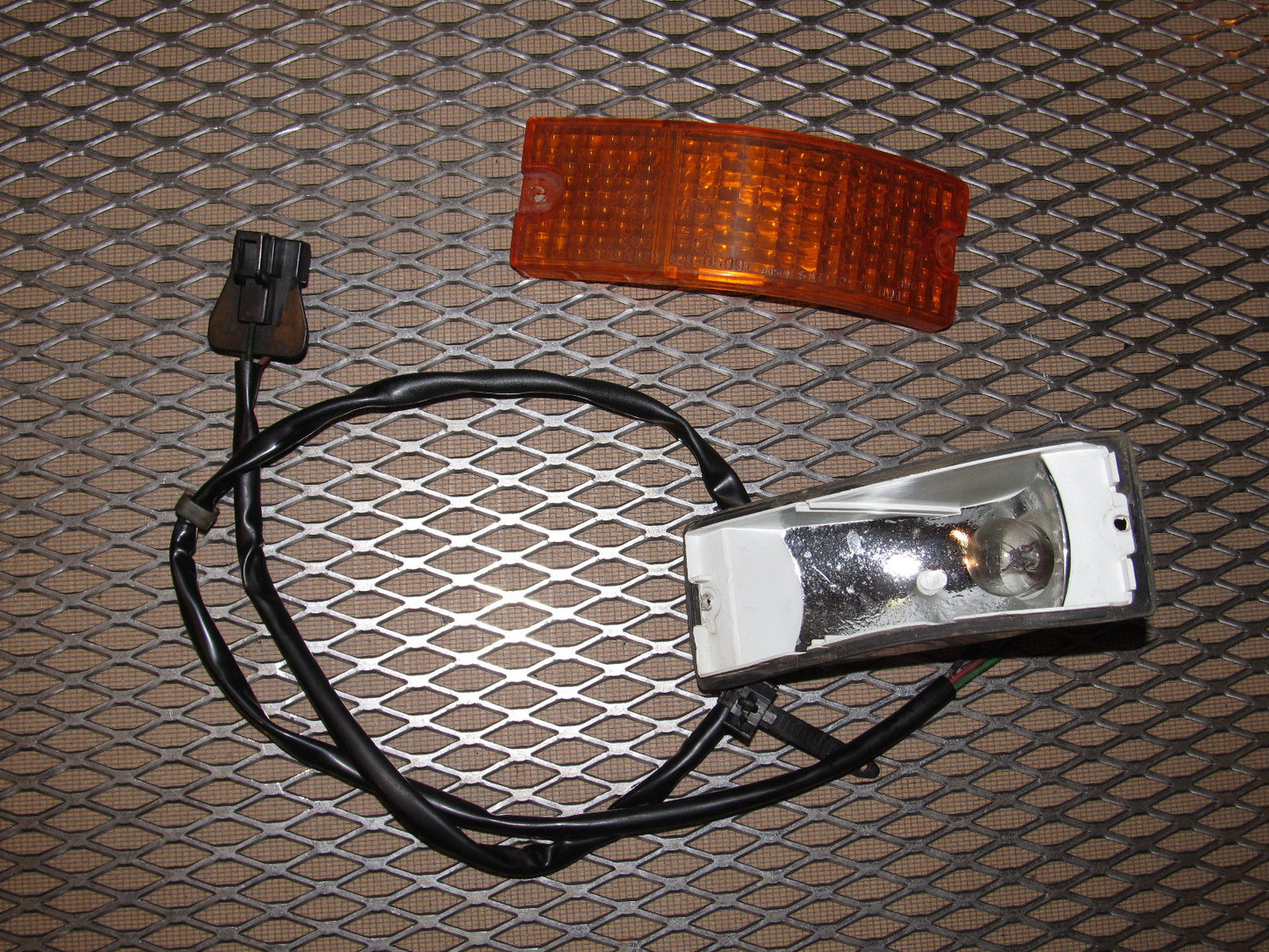 84 85 Mazda RX7 OEM Front Signal Light - Left