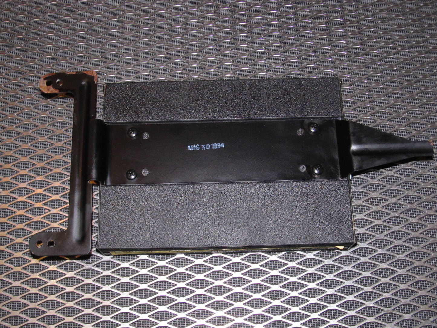 94 95 96 97 Mitsubishi 3000GT OEM Infinity Stereo Amplifer