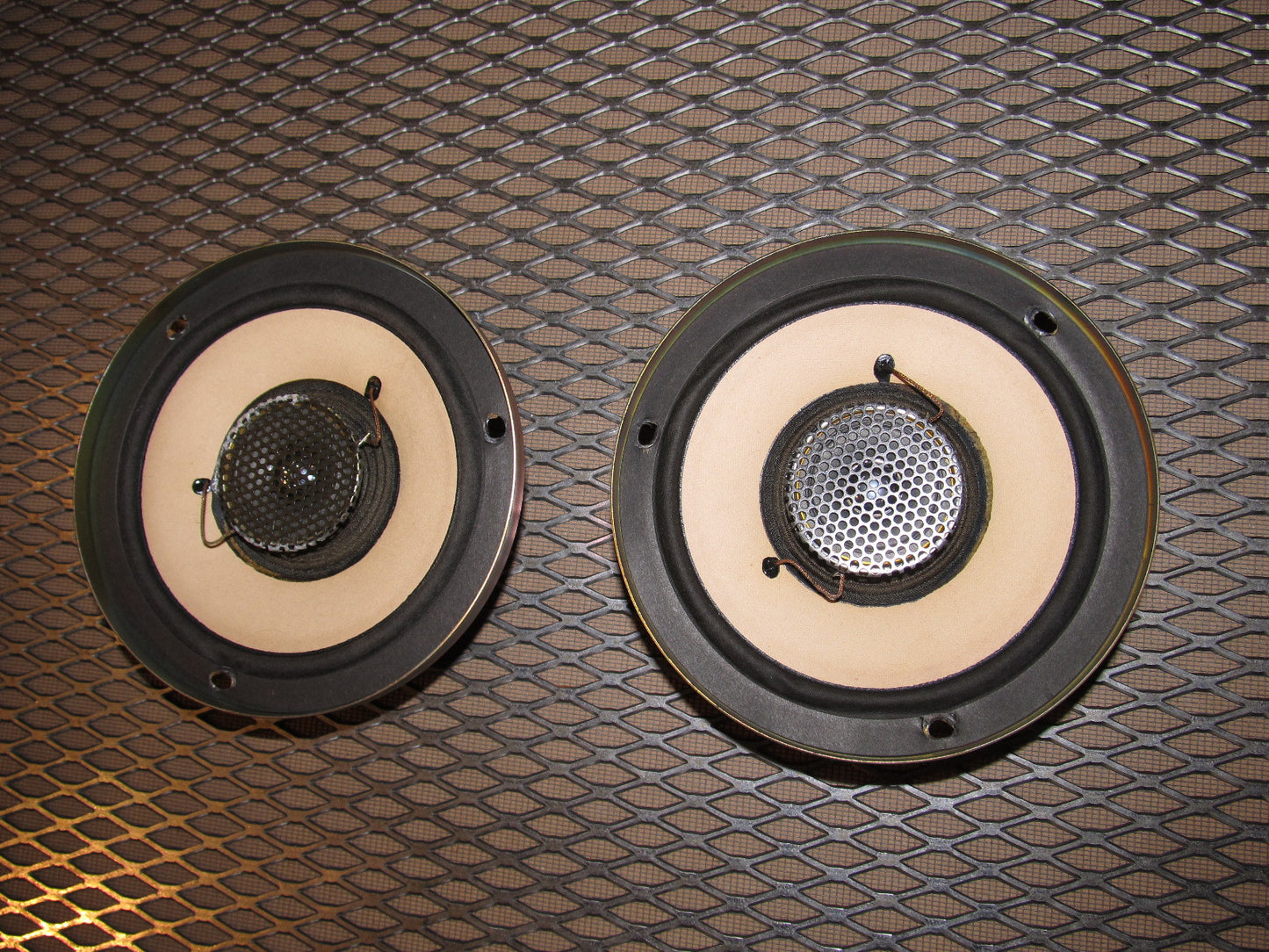 84 85 Mazda RX7 OEM Speaker - Rear Set