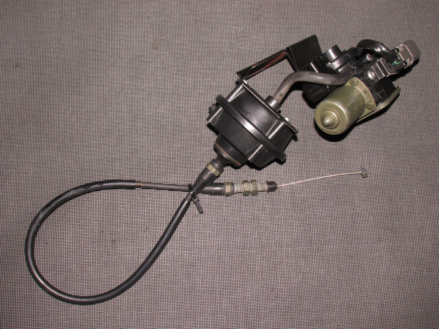 90 91 92 93 94 95 96  Nissan 300zx OEM Cruise Control Actuator Motor