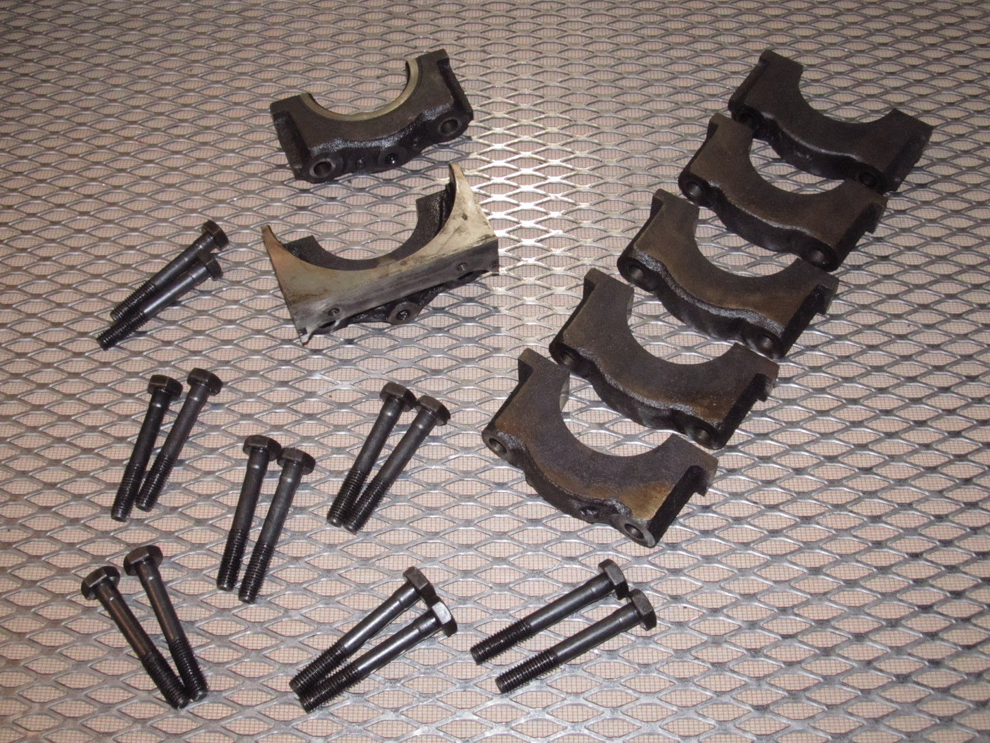 79 80 Datsun 280zx OEM Engine Crankshaft Bearing Cap - Set