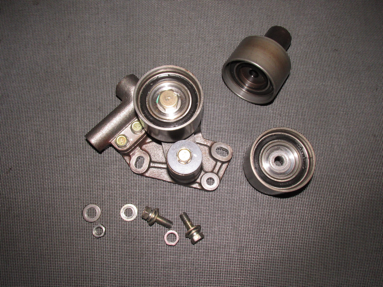 90 91 92 93 94 95 96  Nissan 300zx OEM Tensioner & Tension Pulley Set