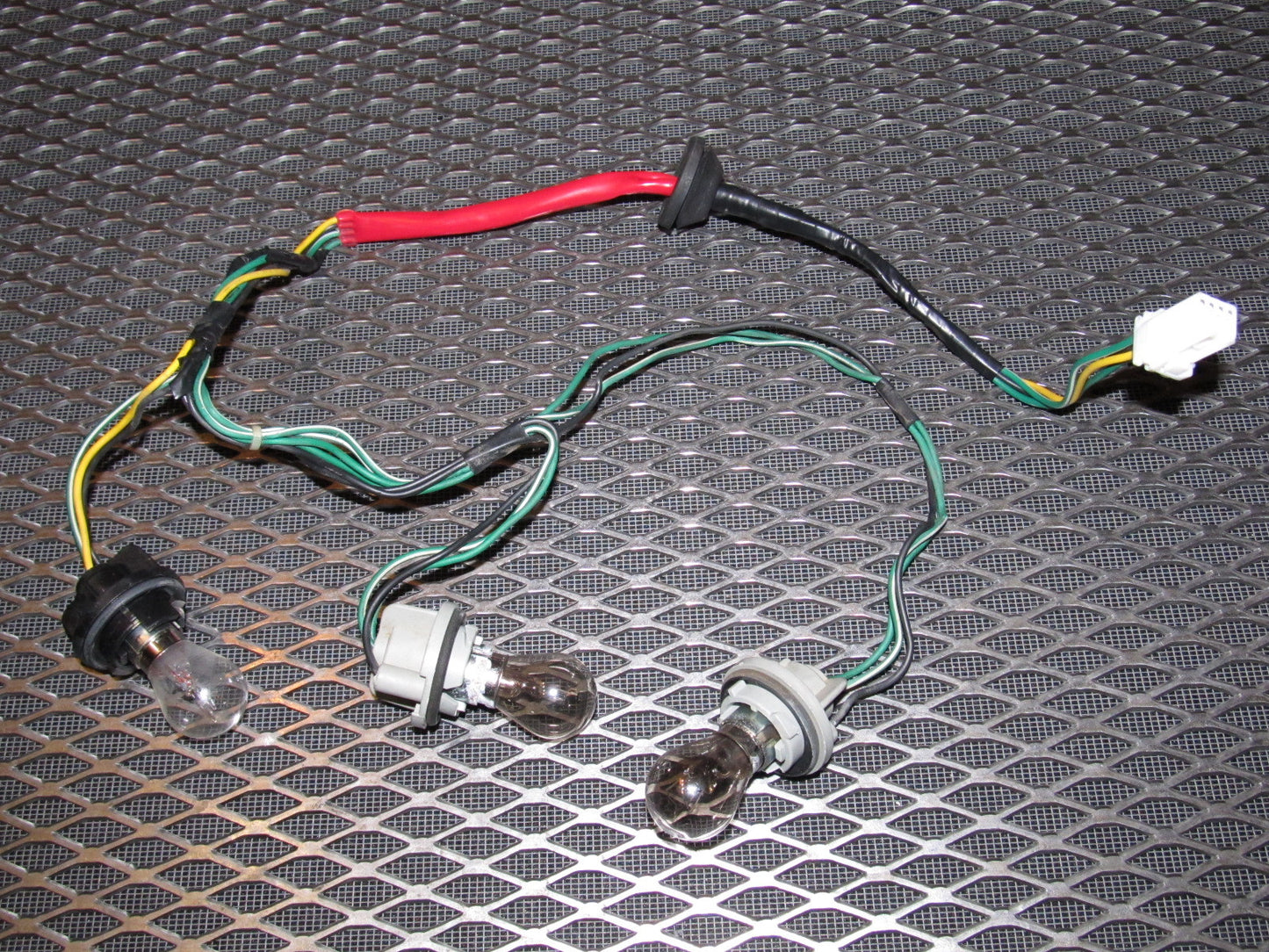 94 95 96 97 Mitsubishi 3000GT OEM Tail Light Bulb Socket - Right
