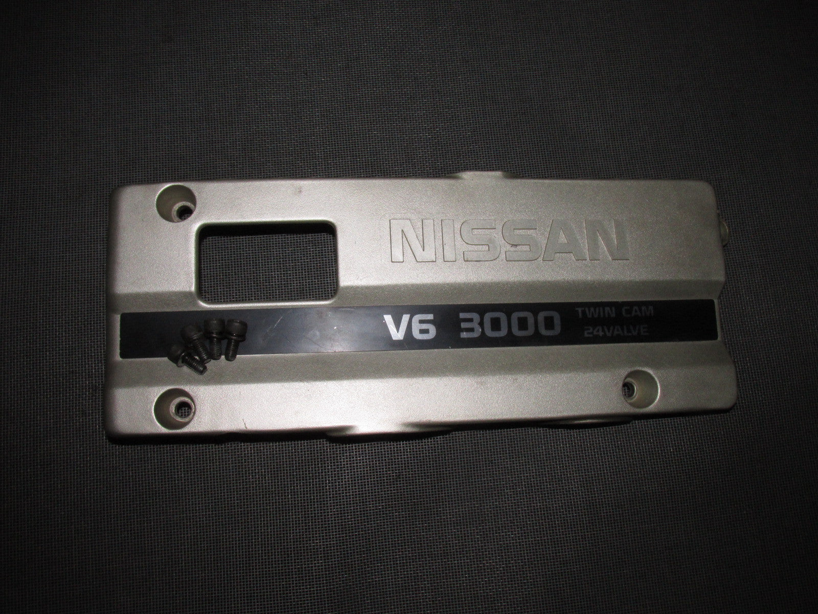 90 91 92 93 94 95 96  Nissan 300zx OEM Engine Center Cover