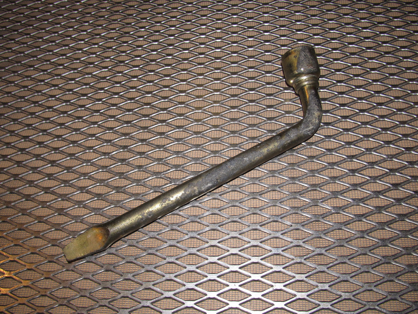84 85 Mazda RX7 OEM Wheel Crank Socket