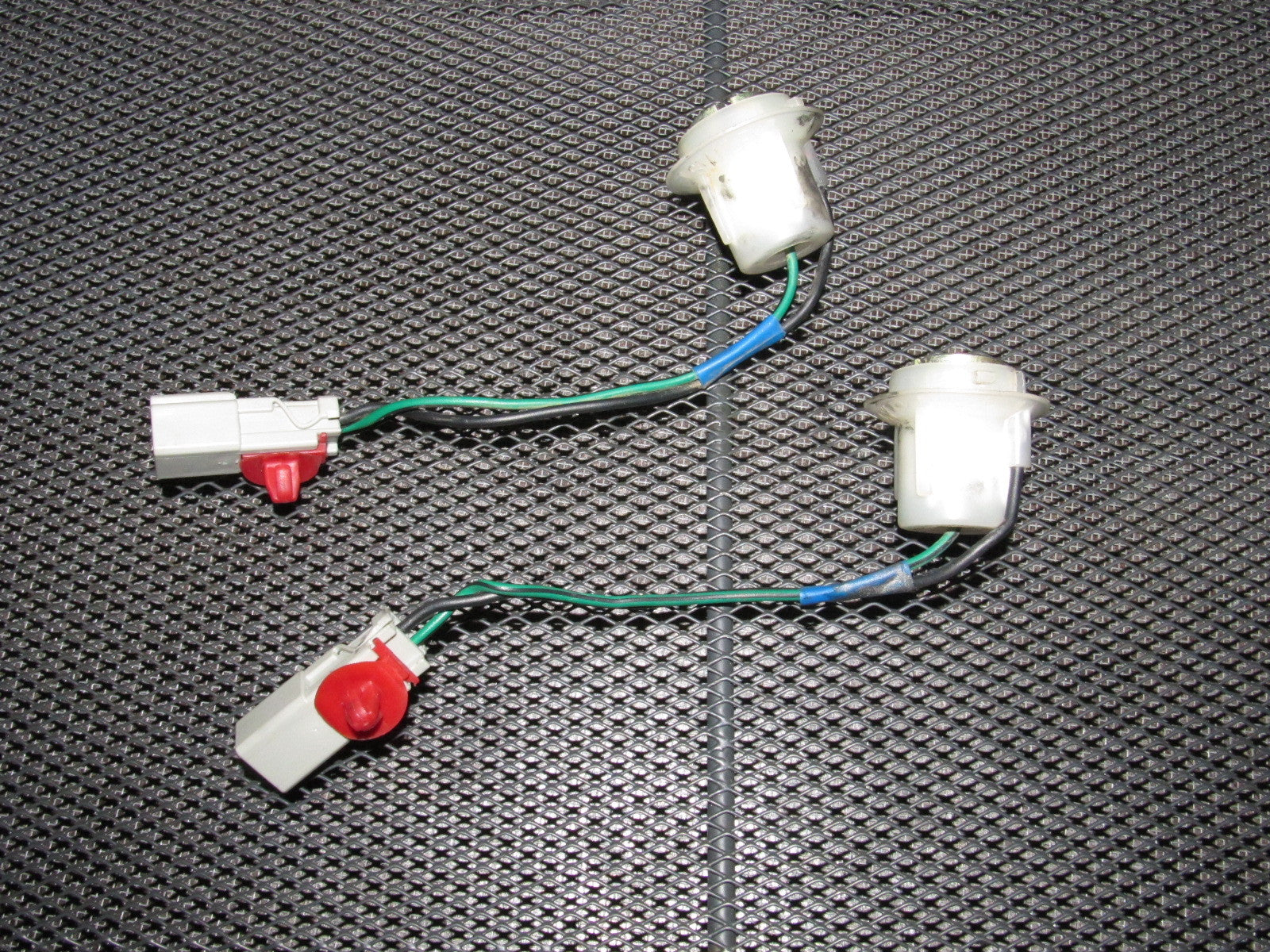 88 89 90 91 Honda CRX OEM Center Reverse Tail Light Bulb Socket