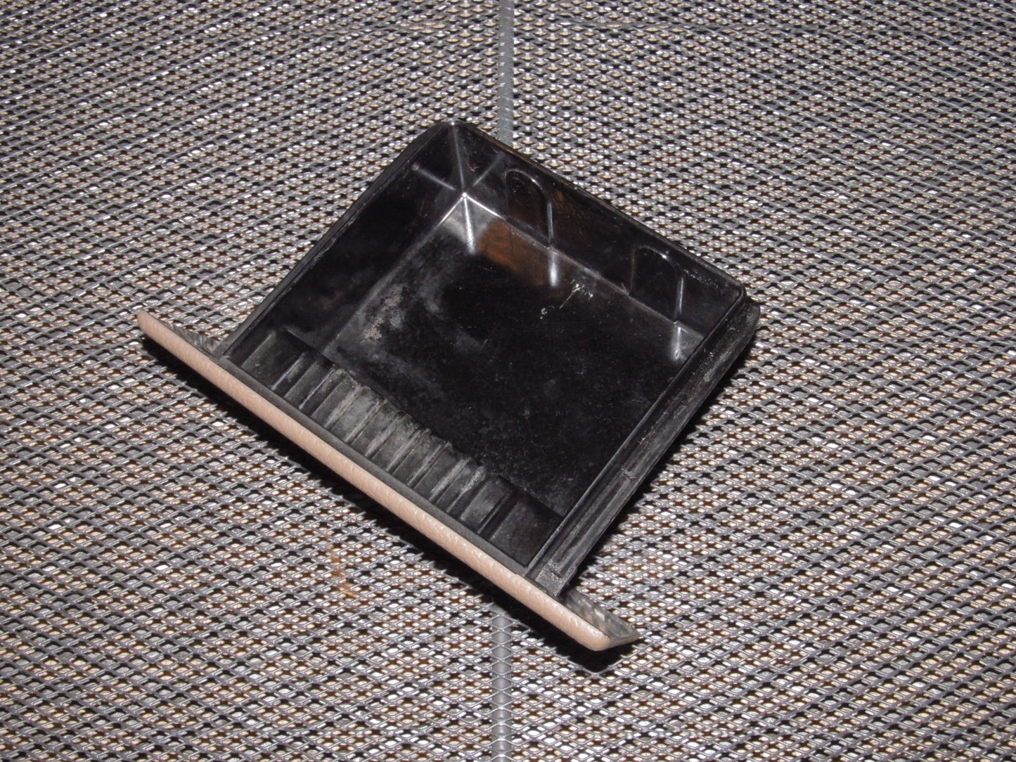 87 88 89 Nissan 300zx OEM Dash Ash Tray