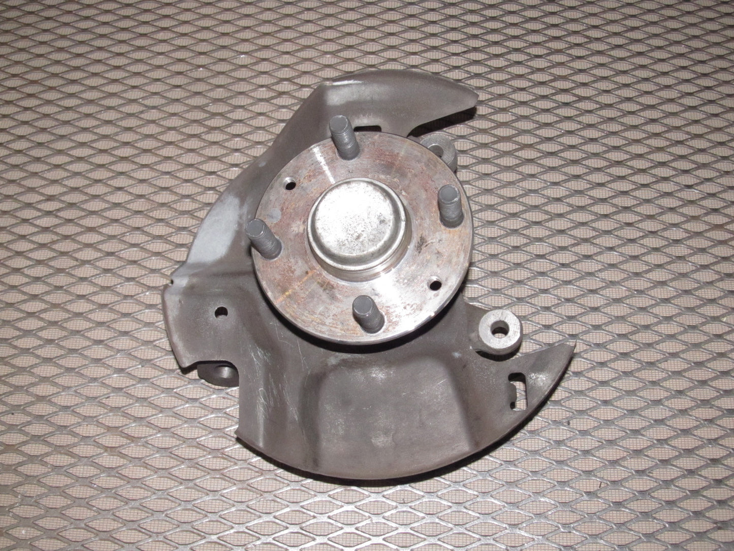 90-93 Mazda Miata OEM Front Wheel Spindle Knuckle Hub - Left