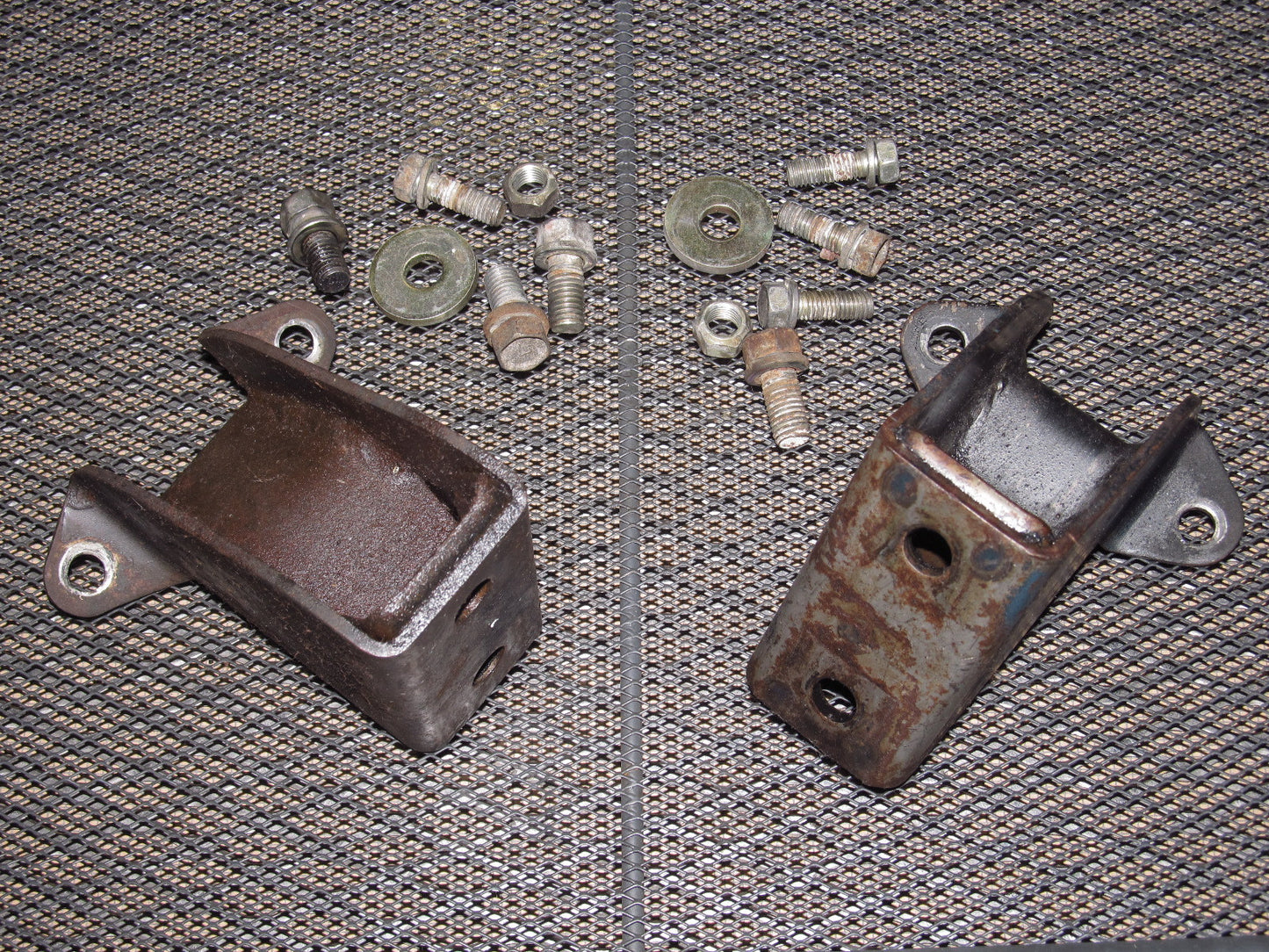 79 80 Datsun 280zx OEM Engine Motor Mount Mounting Bracket - Set