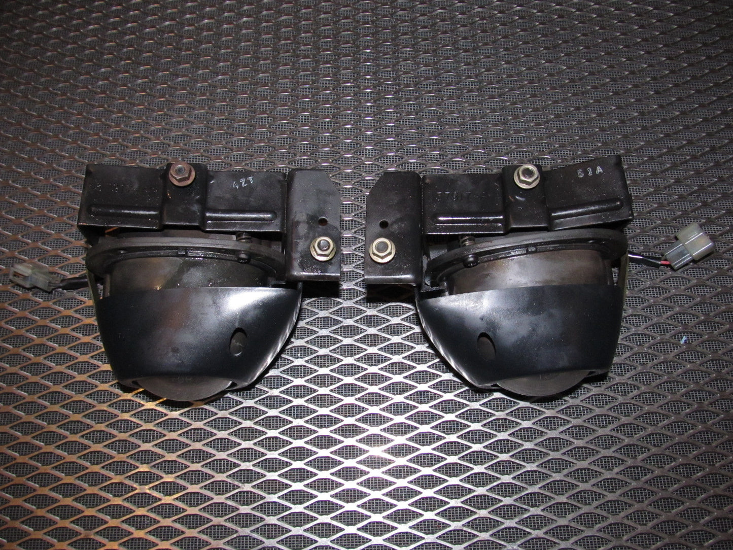 94 95 96 97 Mitsubishi 3000GT OEM Fog Light Set