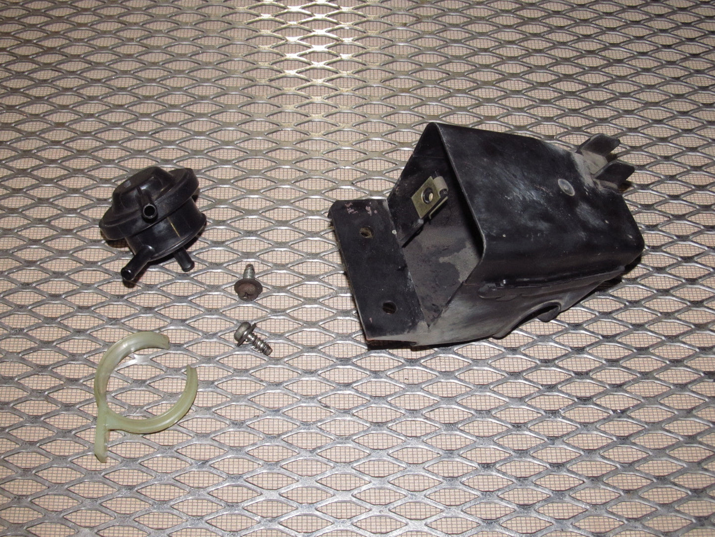 79 80 Datsun 280zx OEM Gas Tank Evap Valve