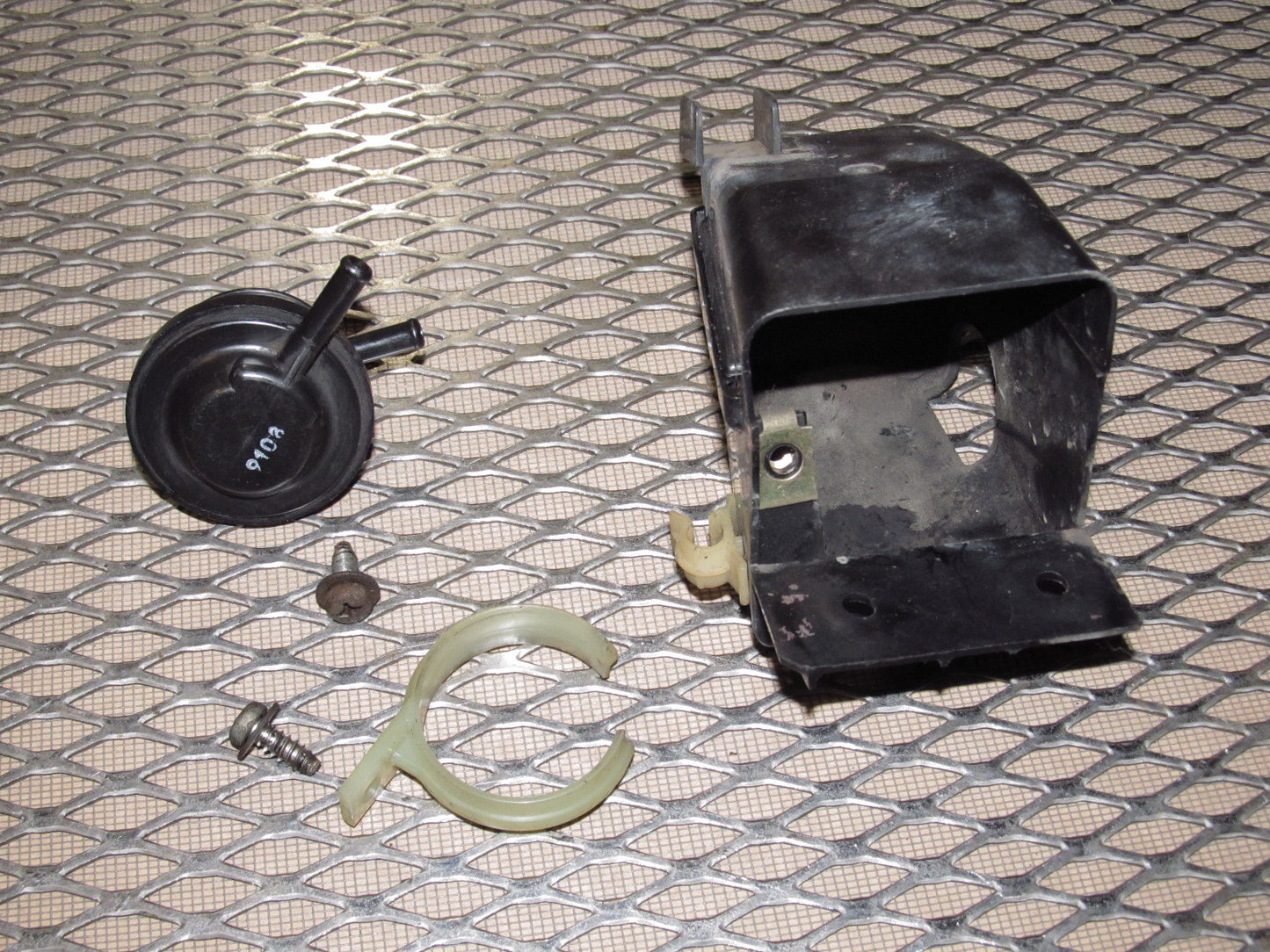 79 80 Datsun 280zx OEM Gas Tank Evap Valve